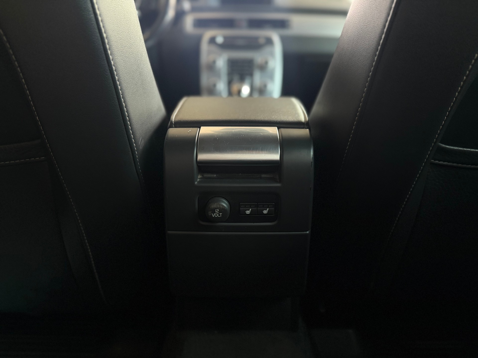VOLVO XC70 D4 Momentum Dynamic Edition Geartronic-image-15