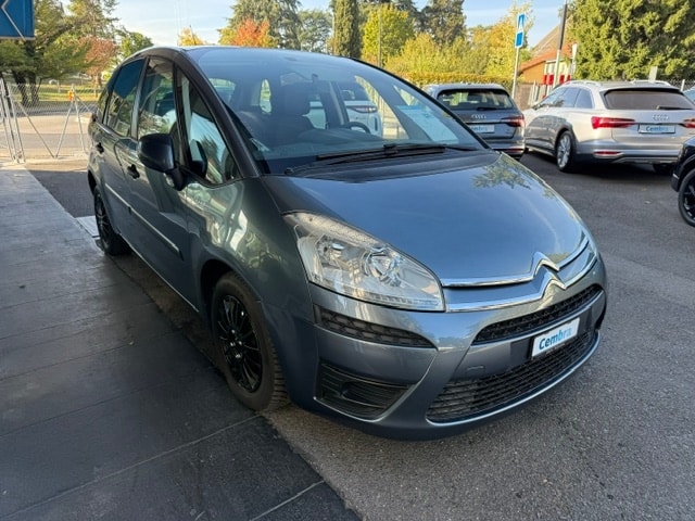 CITROEN C4 Picasso 1.6i 16V Attraction-image-0