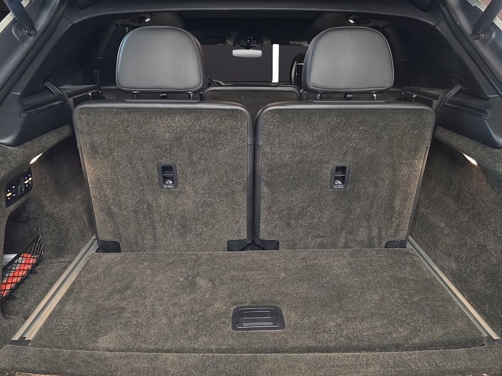 BENTLEY Bentayga W12-image-9