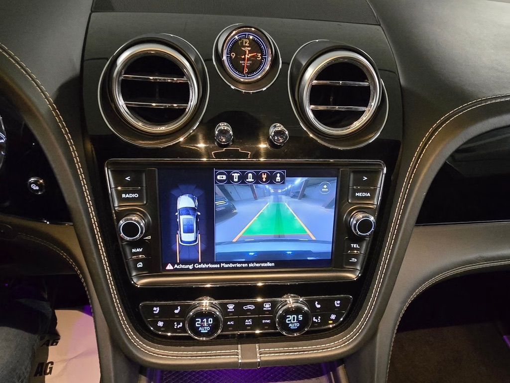 BENTLEY Bentayga W12-image-21