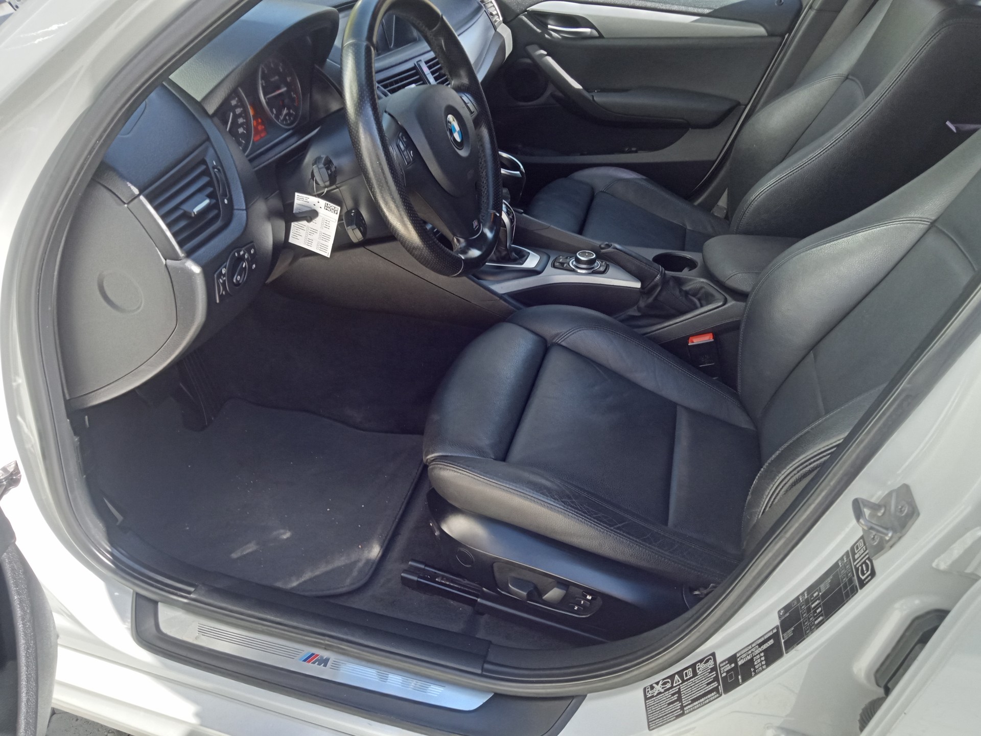 BMW 28i xDrive-image-1