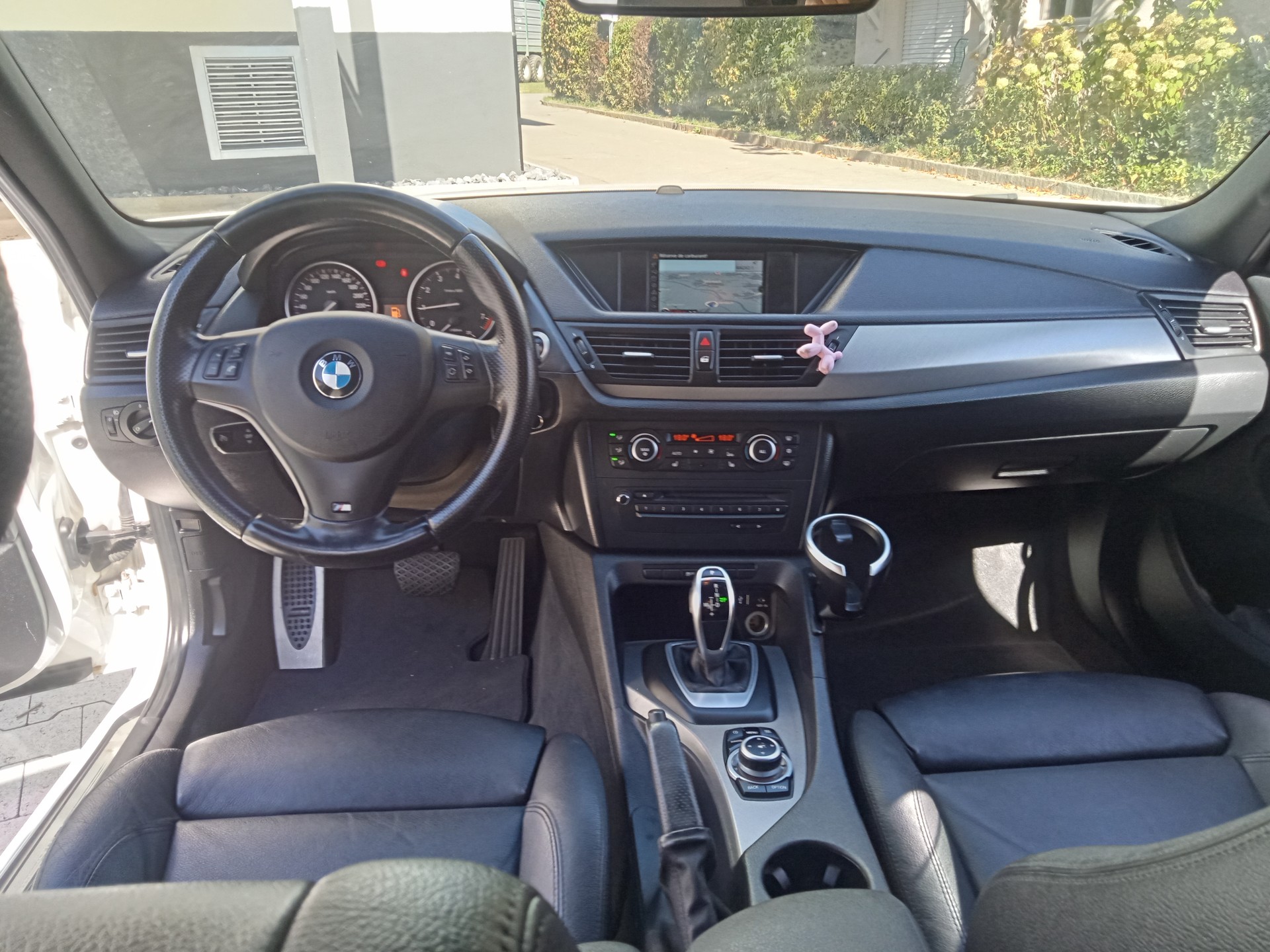 BMW 28i xDrive-image-2
