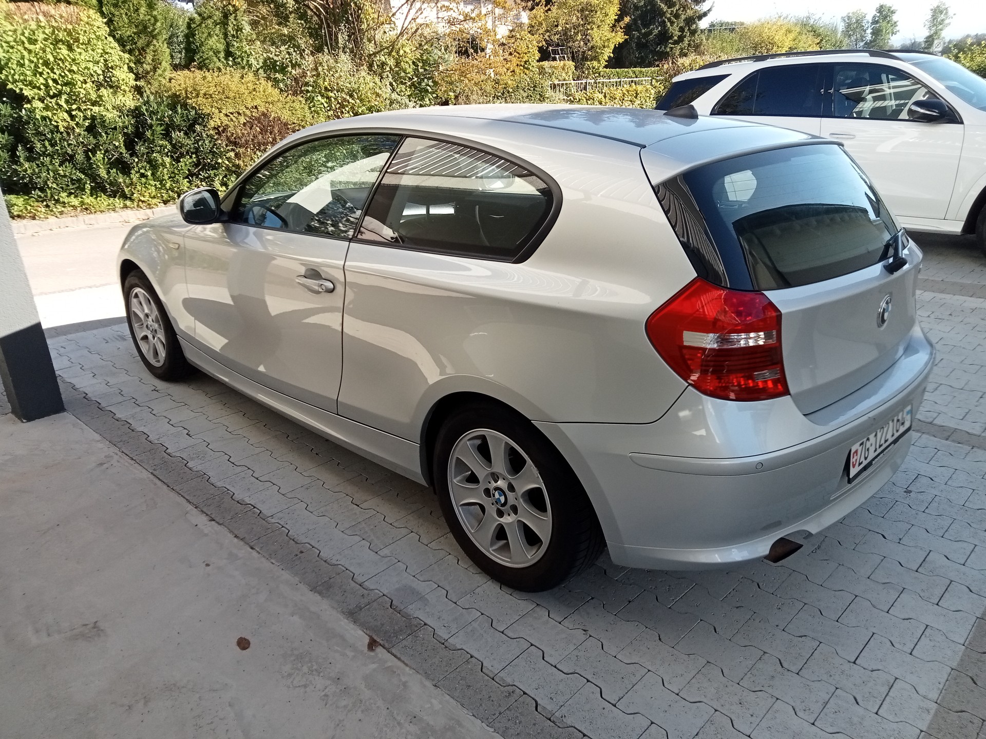 BMW X1-image-1