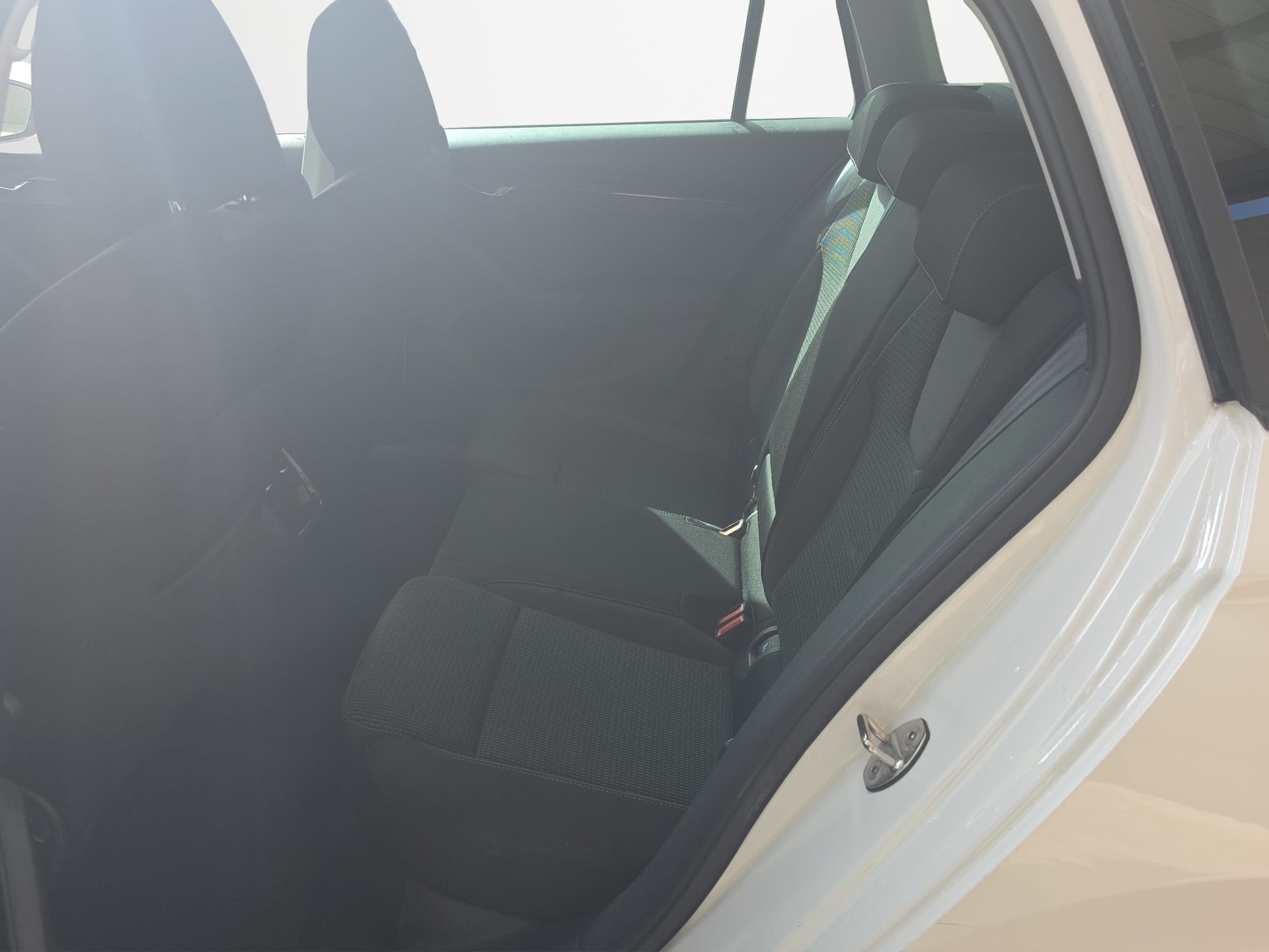 SKODA Octavia Combi 2.0 TDI DSG Ambition 4x4-image-8