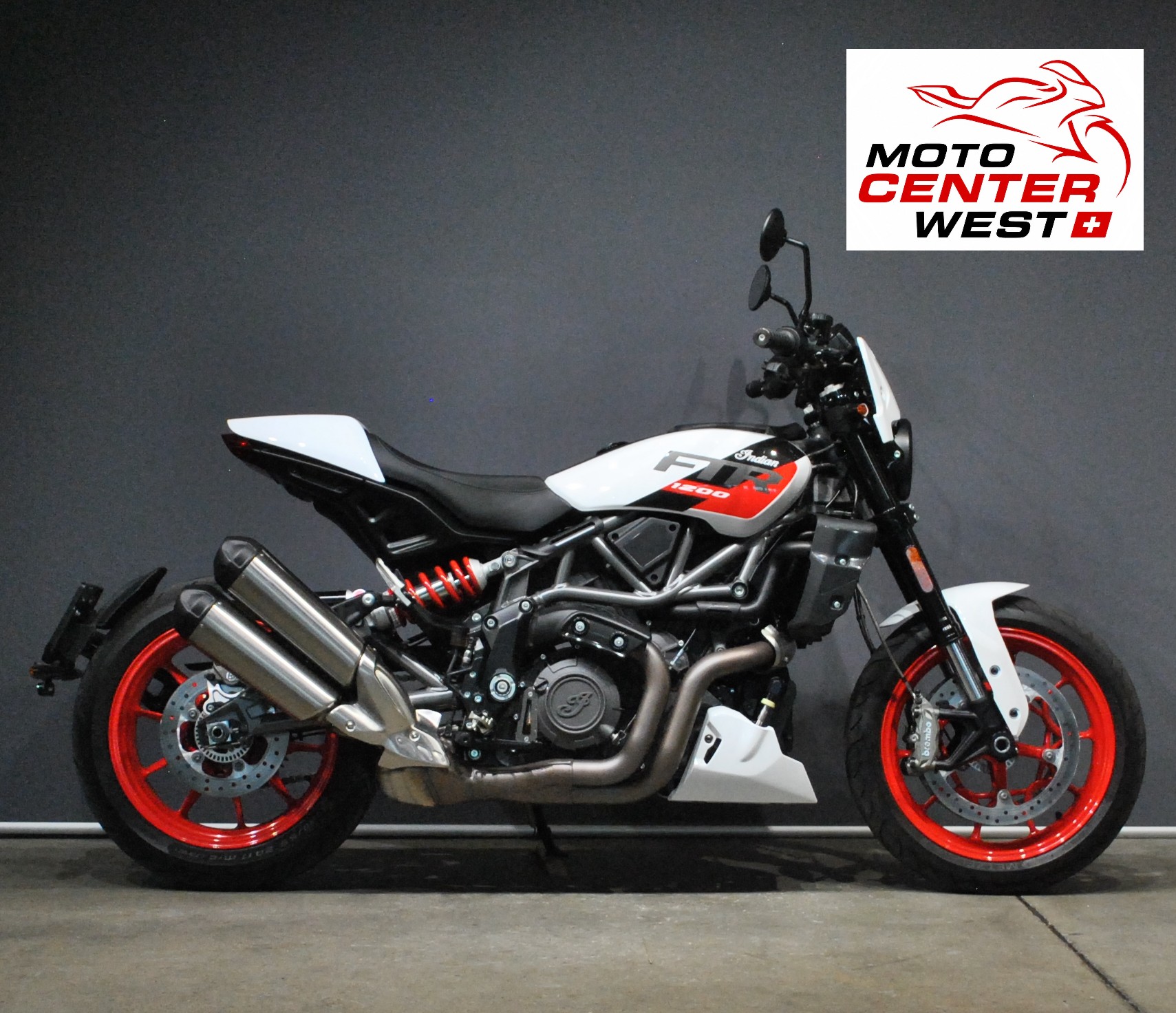 INDIAN FTR Sport-showroom-element-1