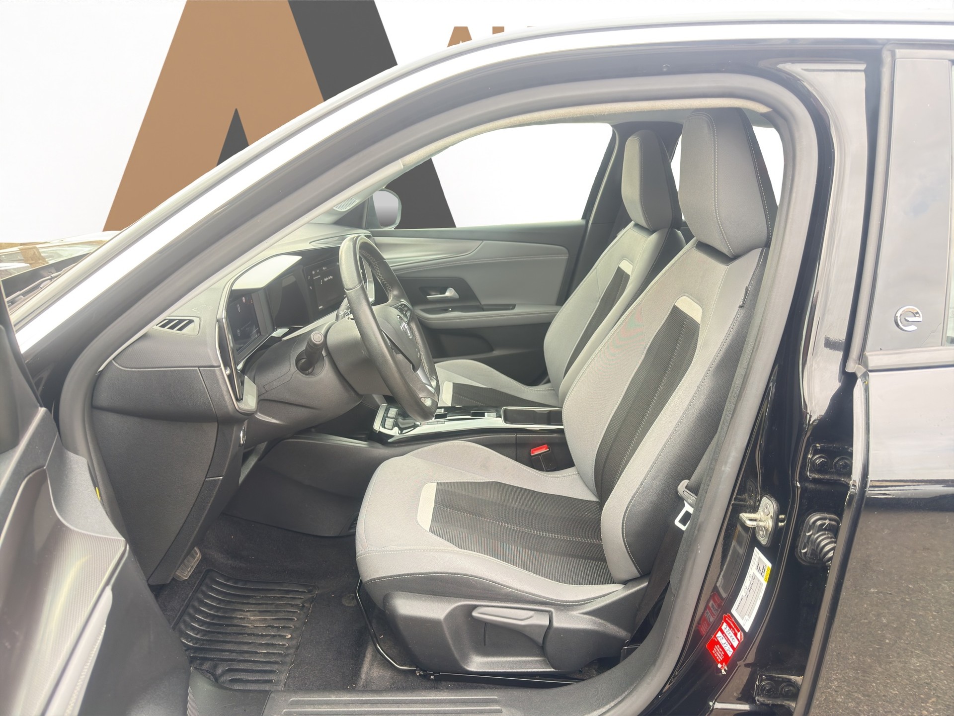 OPEL MOKKA-E Elegance-image-8
