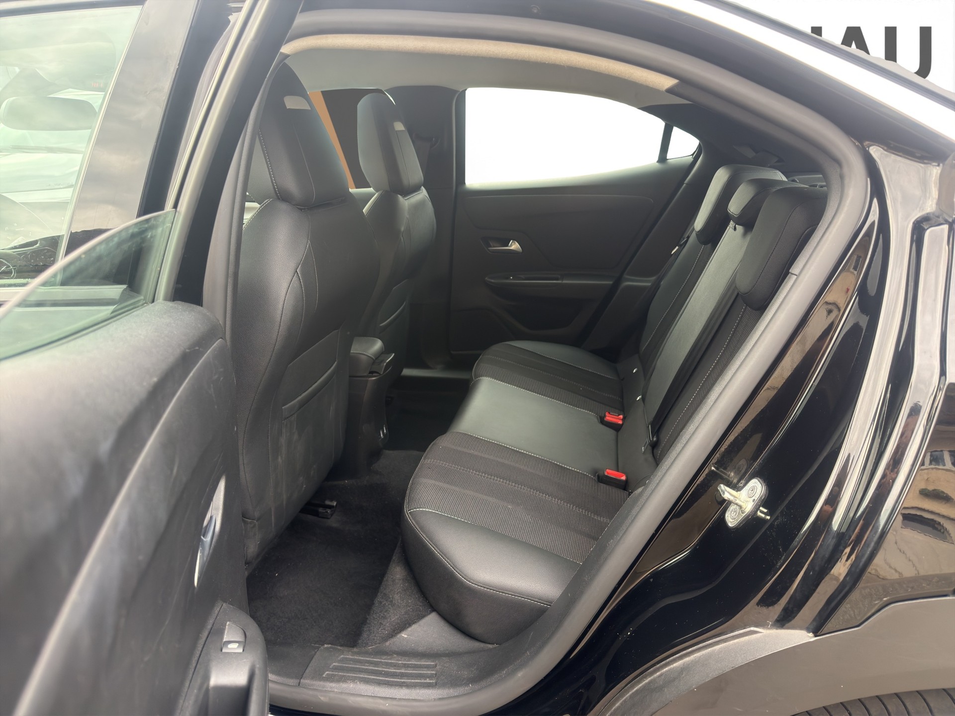 OPEL MOKKA-E Elegance-image-16