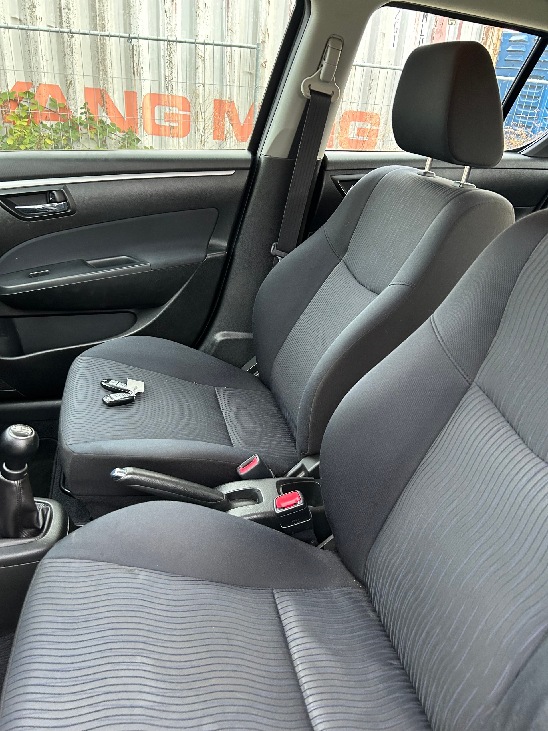SUZUKI Swift 1.2i 16V GL Top 4x4-image-6