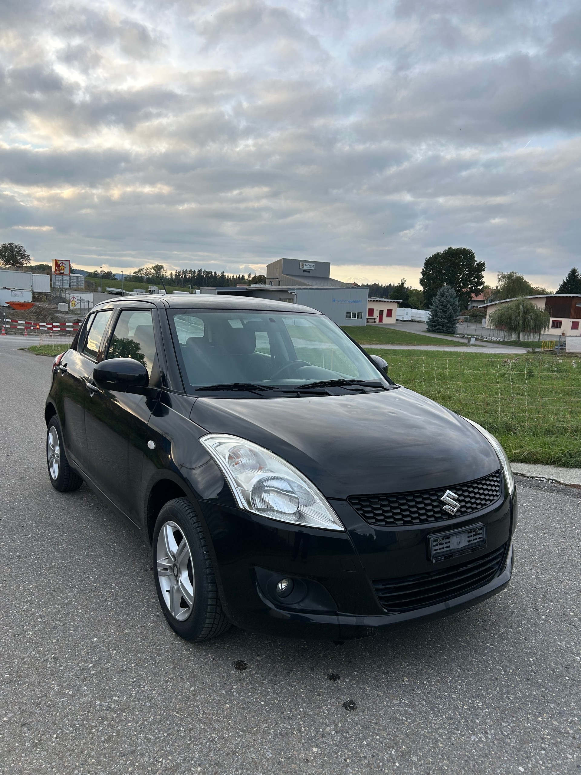 SUZUKI Swift 1.2i 16V GL Top 4x4-image-1
