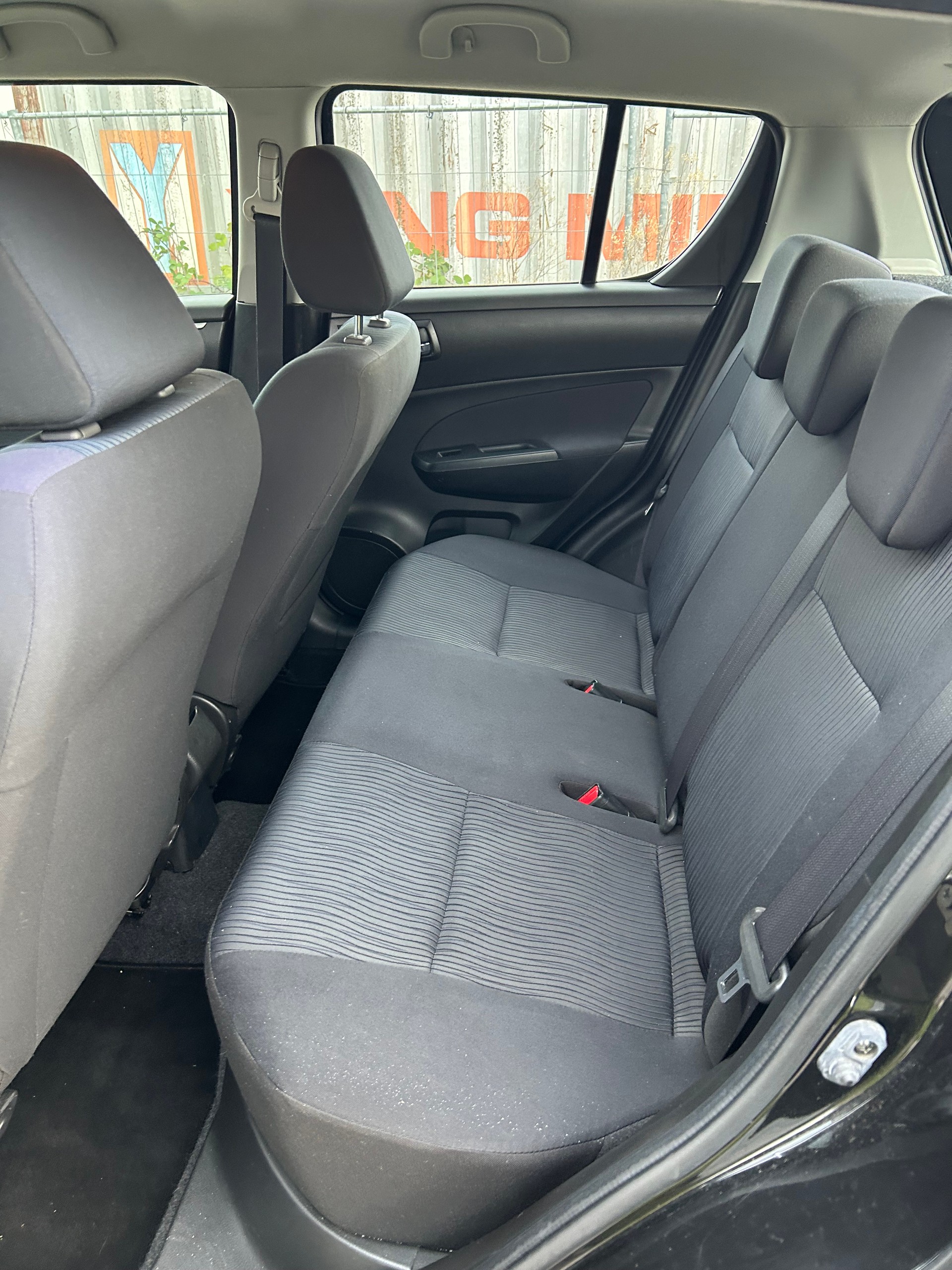 SUZUKI Swift 1.2i 16V GL Top 4x4-image-7