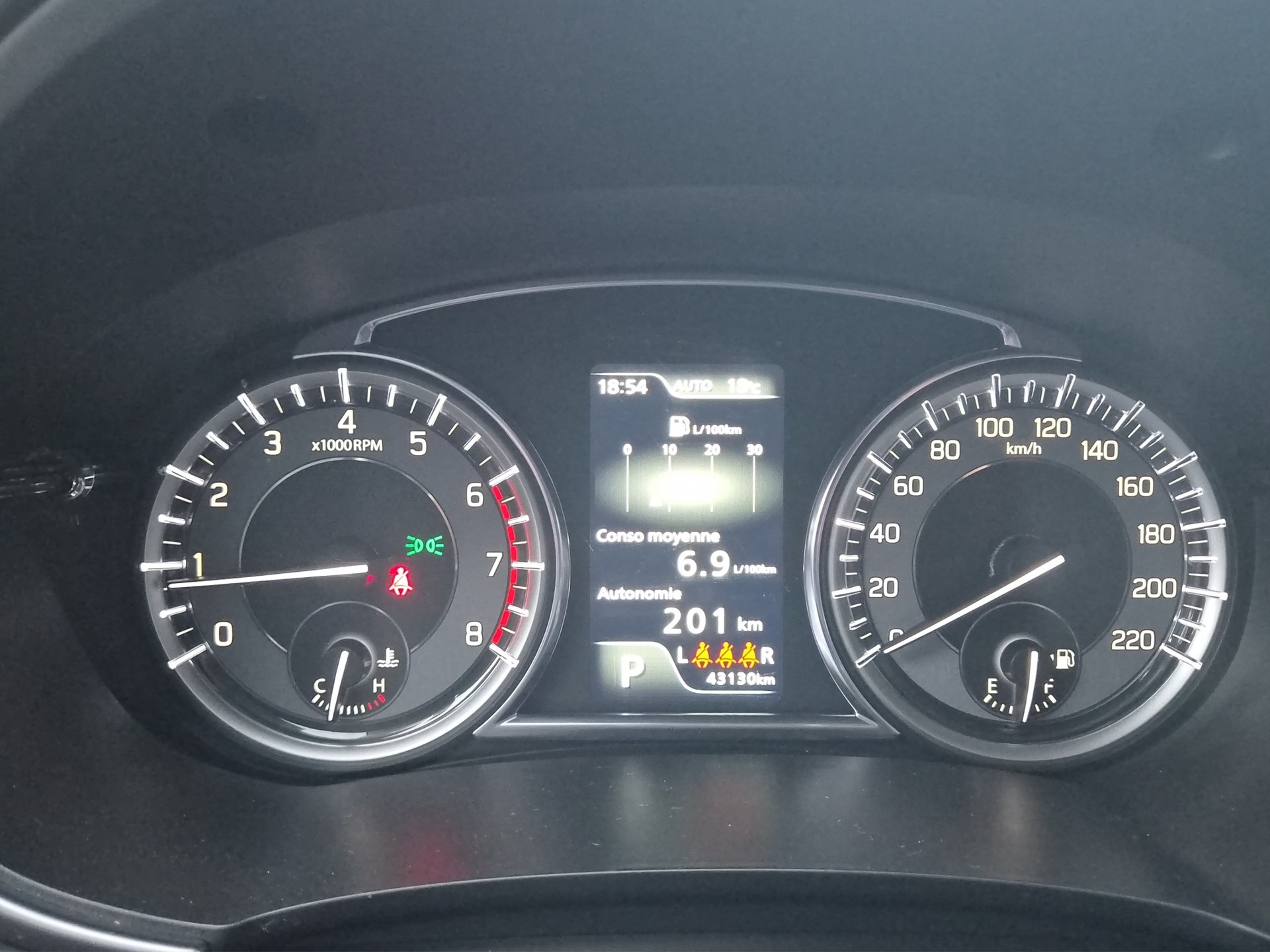 SUZUKI Vitara compact + 1.4 Boosterjet Piz Sulai Hybrid Automatic-image-11
