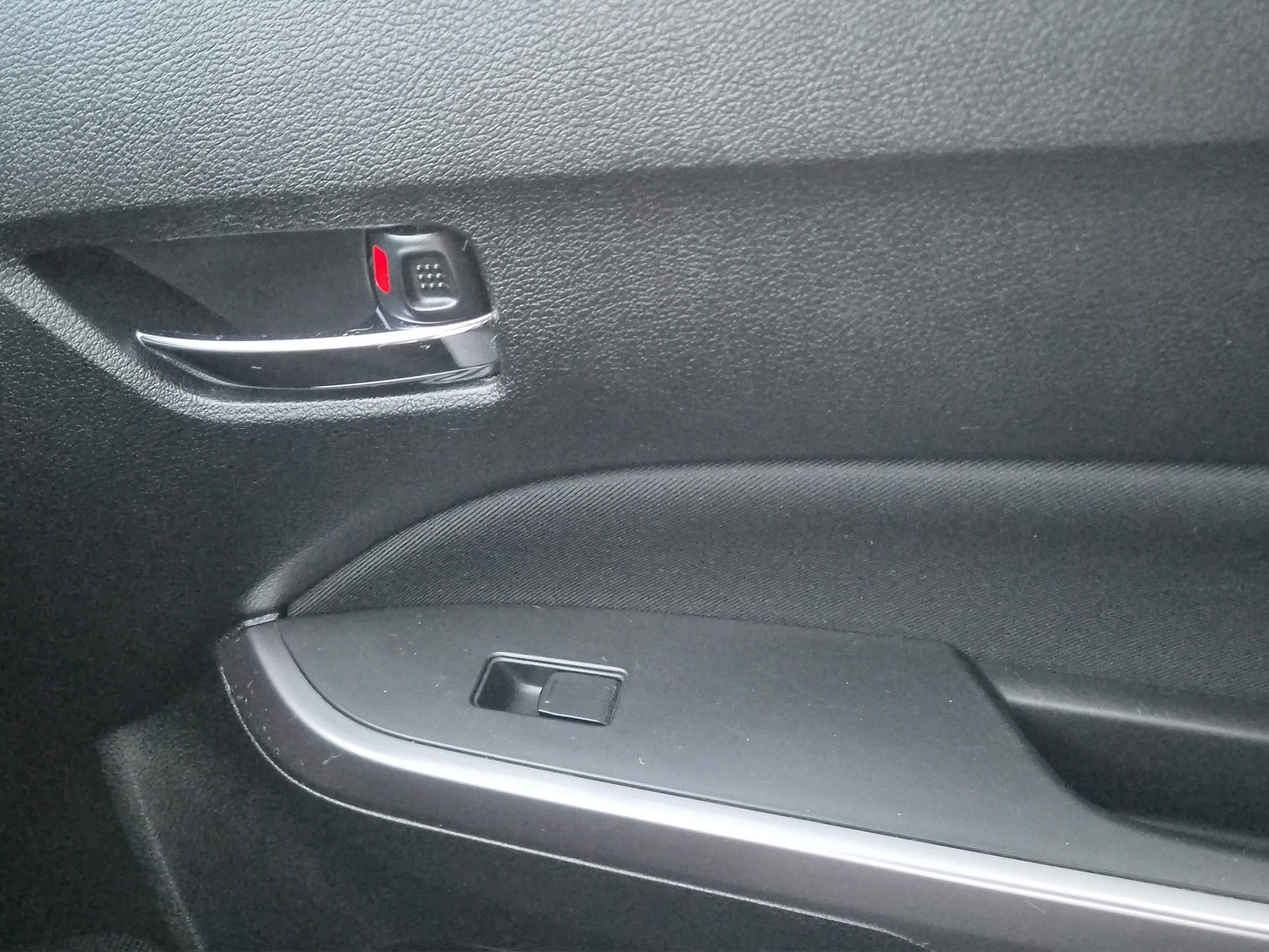 SUZUKI Vitara compact + 1.4 Boosterjet Piz Sulai Hybrid Automatic-image-18