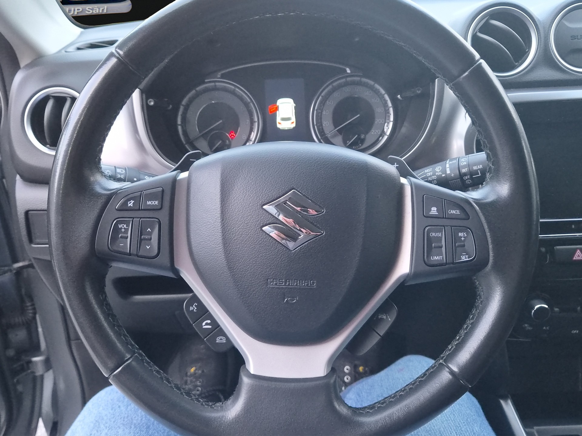 SUZUKI Vitara compact + 1.4 Boosterjet Piz Sulai Hybrid Automatic-image-10