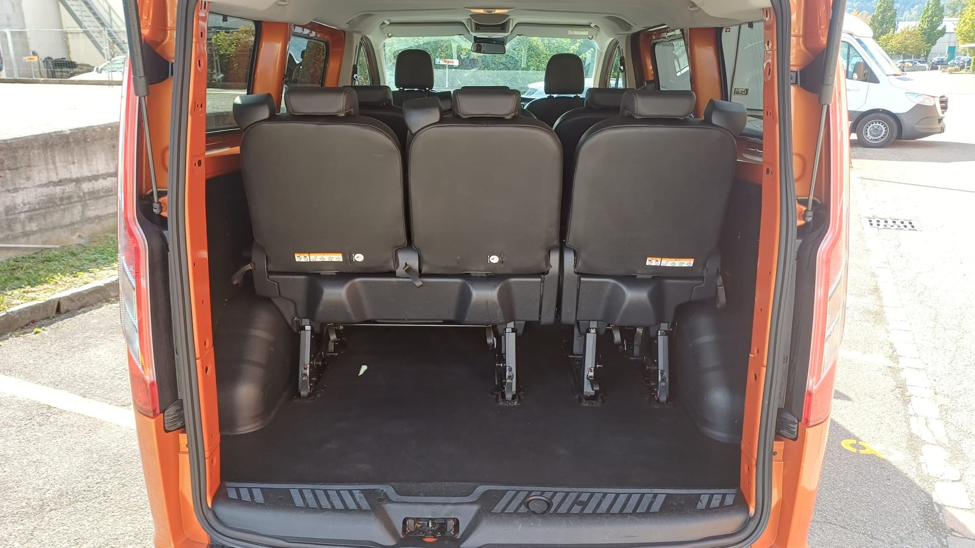 FORD Transit Tourneo Custom 320 L1H1 Sport 186 PS-image-6