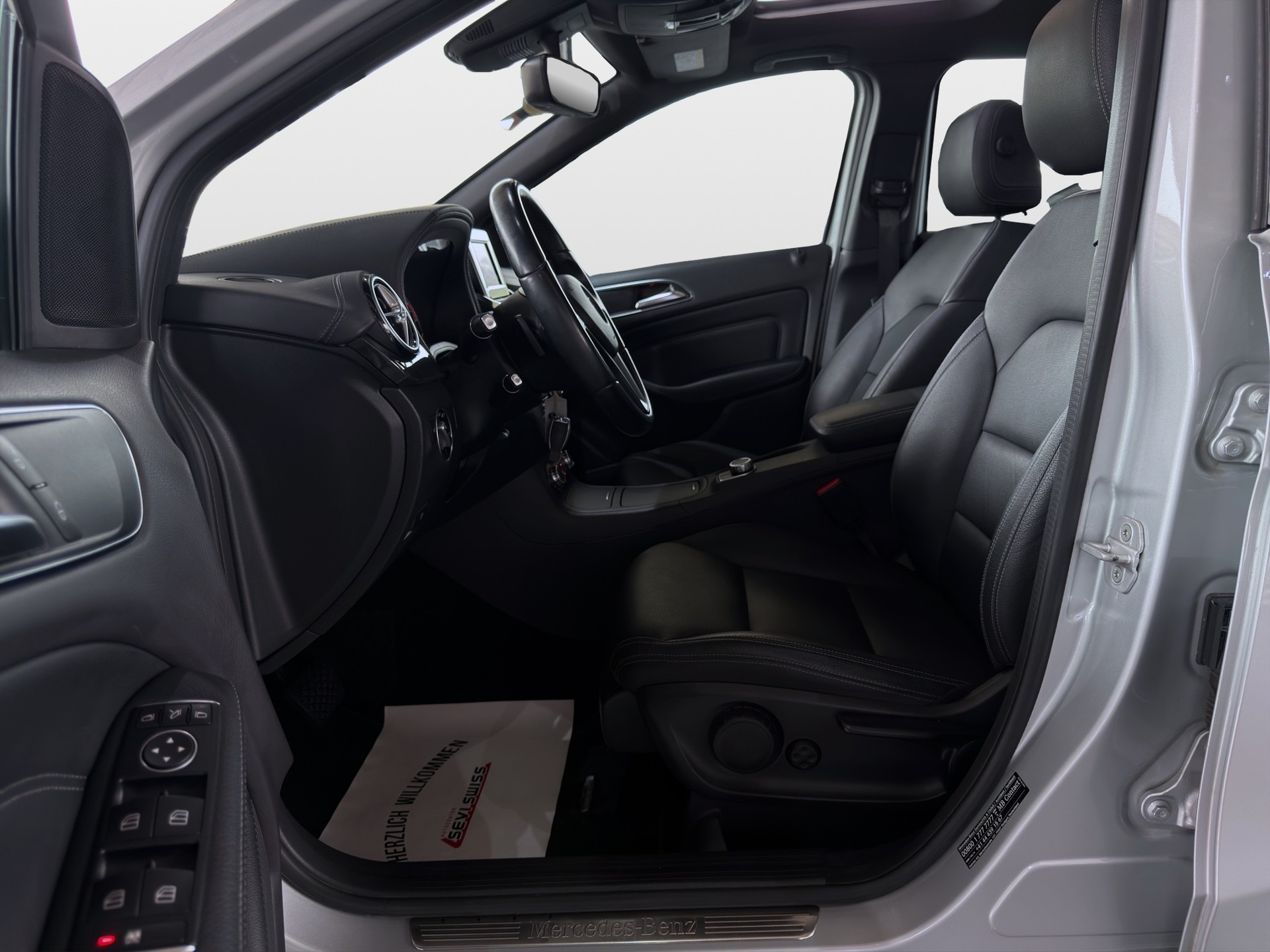 MERCEDES-BENZ B 220 4Matic 7G-DCT*Frisch ab MFK,1 Jahr oder 20'000km Garantie auf Motor und Getriebe*-image-9