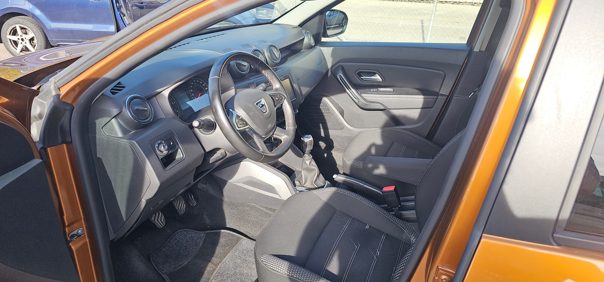 DACIA Duster SCe 115 Prestige 4x4-image-6