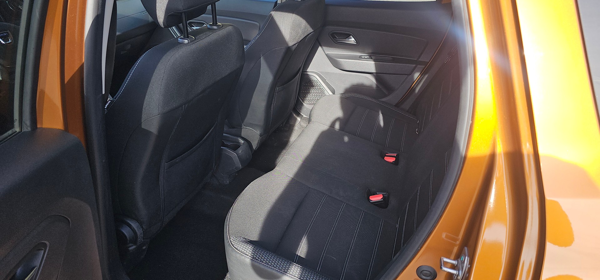 DACIA Duster SCe 115 Prestige 4x4-image-7
