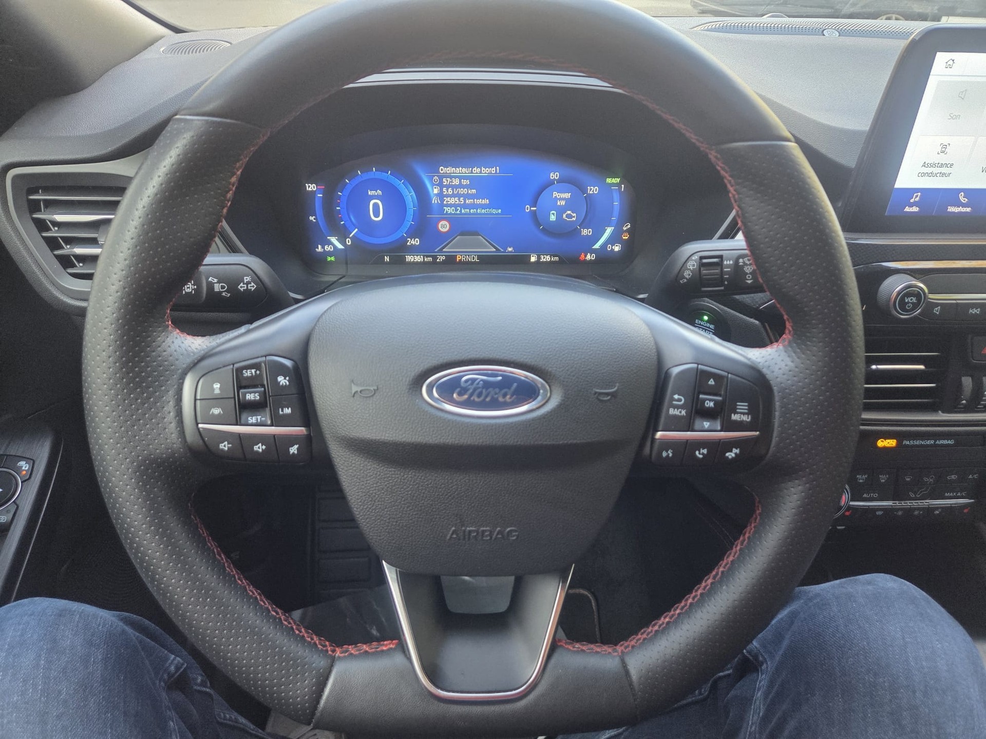 FORD Kuga 2.5 FHEV ST-Line 4WD Hybrid ** Full Options ** Frish MFK ** Expertise du jour-image-6