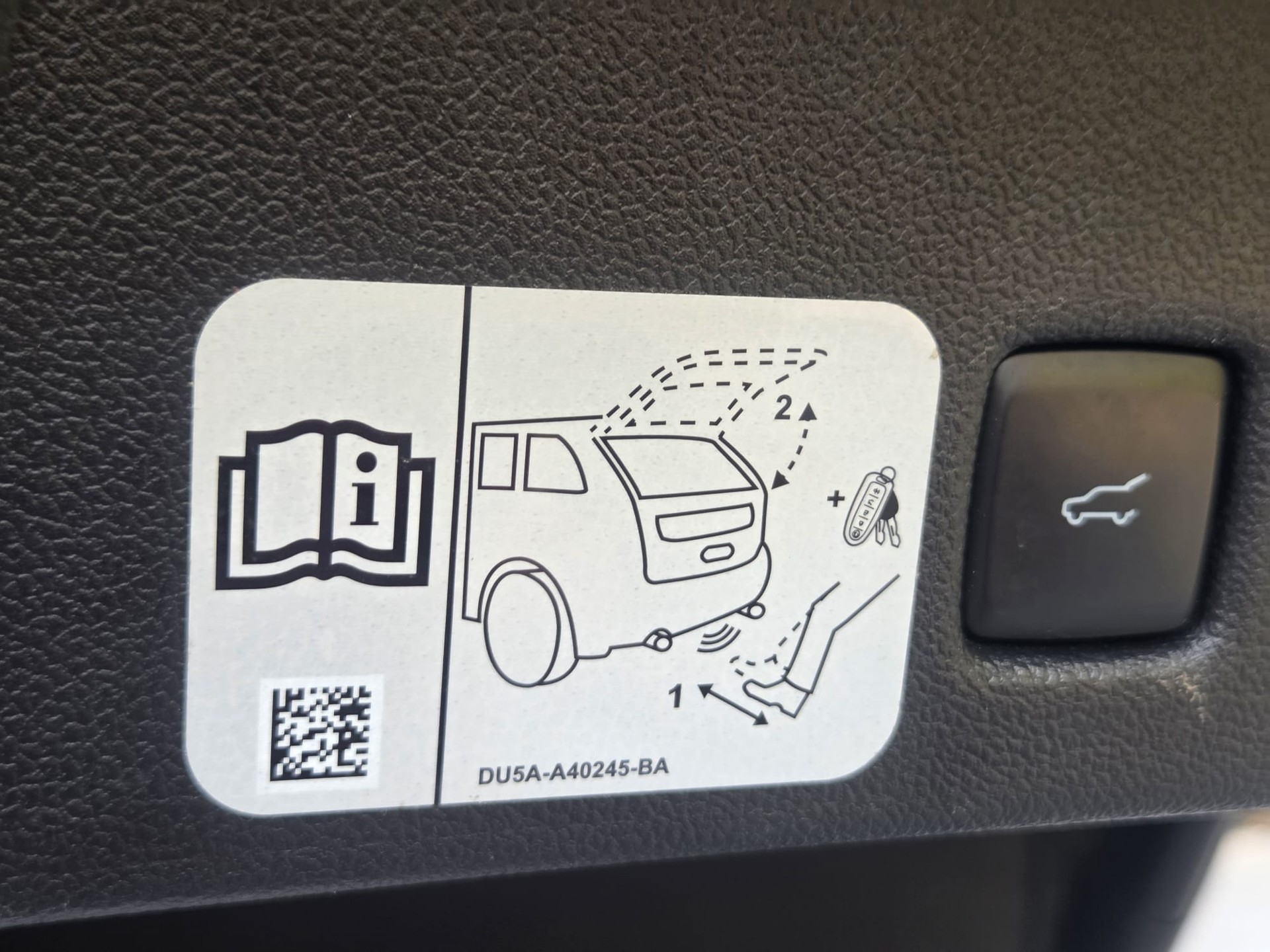FORD Kuga 2.5 FHEV ST-Line 4WD Hybrid ** Full Options ** Frish MFK ** Expertise du jour-image-11
