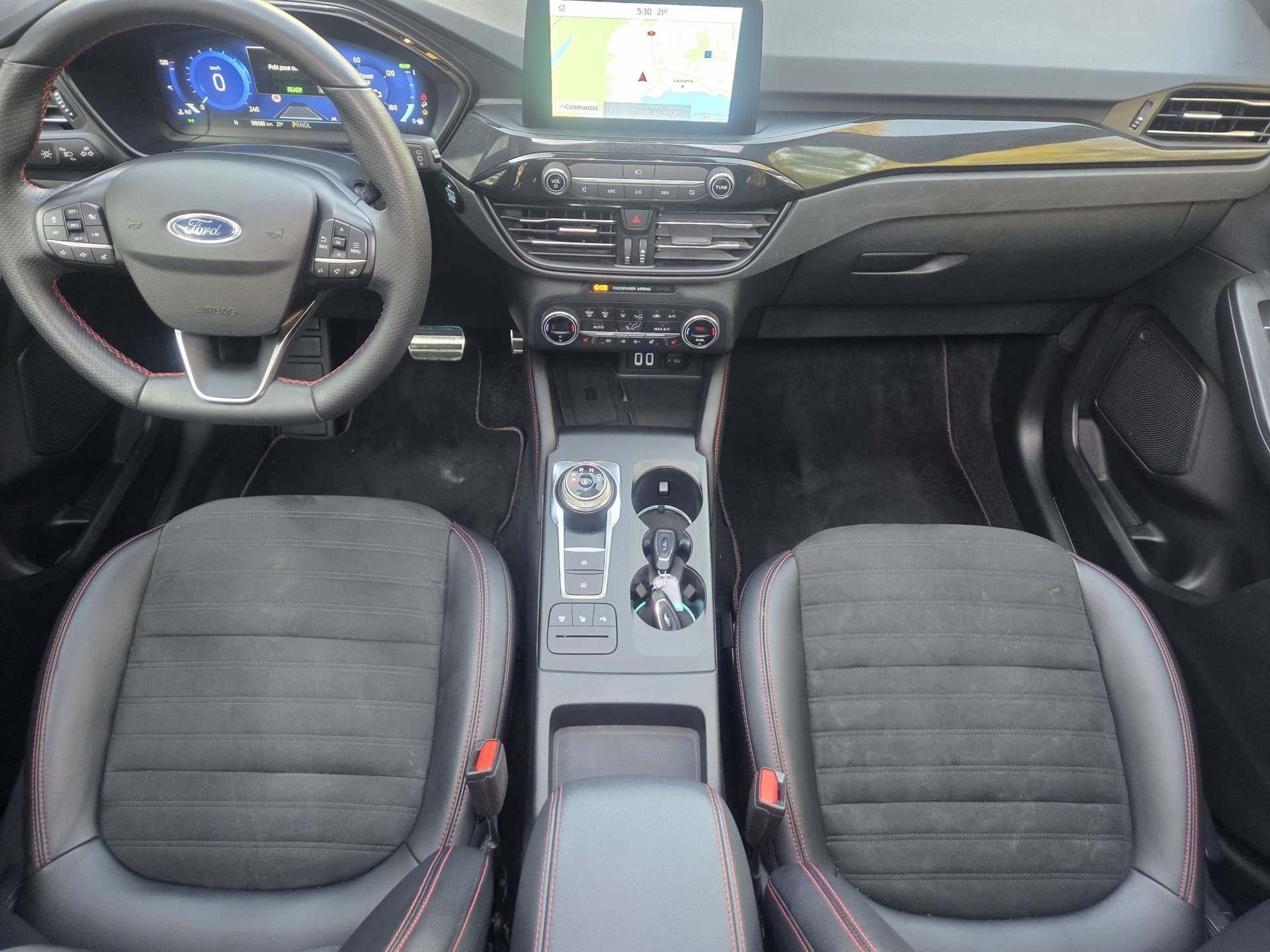 FORD Kuga 2.5 FHEV ST-Line 4WD Hybrid ** Full Options ** Frish MFK ** Expertise du jour-image-5