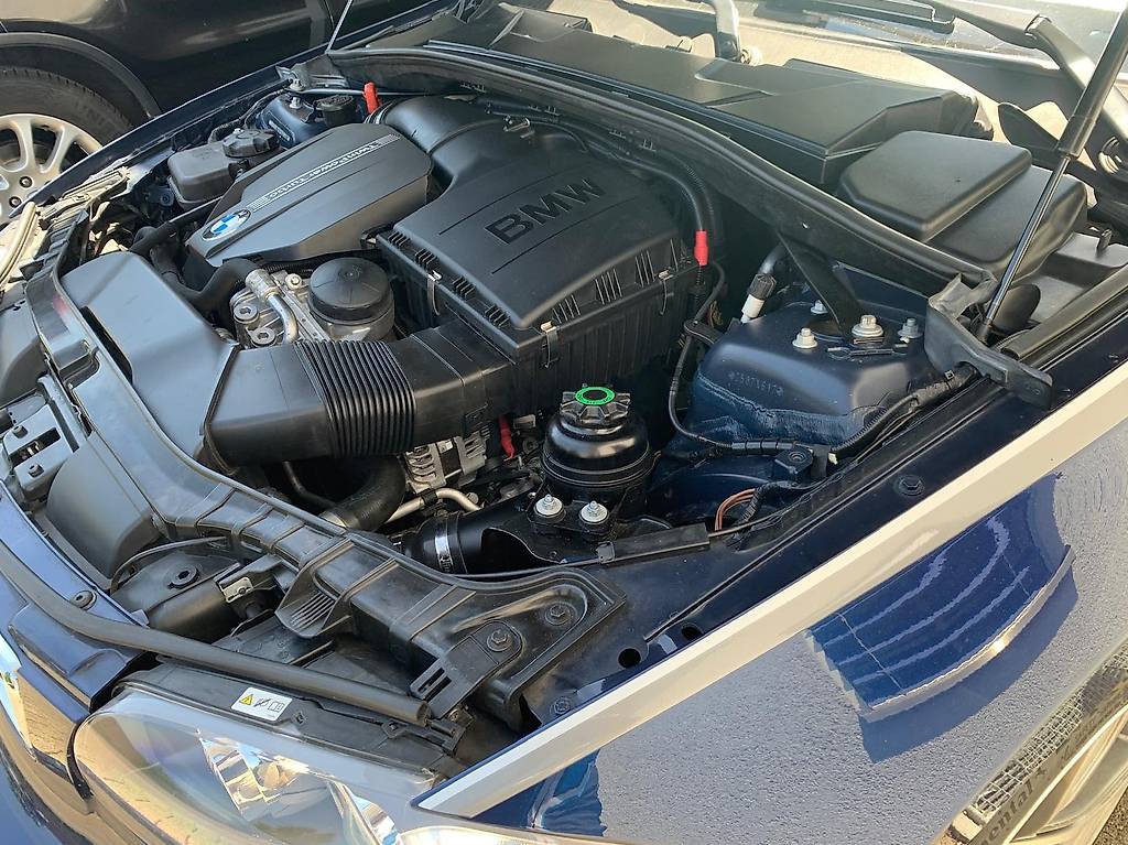 BMW 135i Cabrio Steptronic-image-1