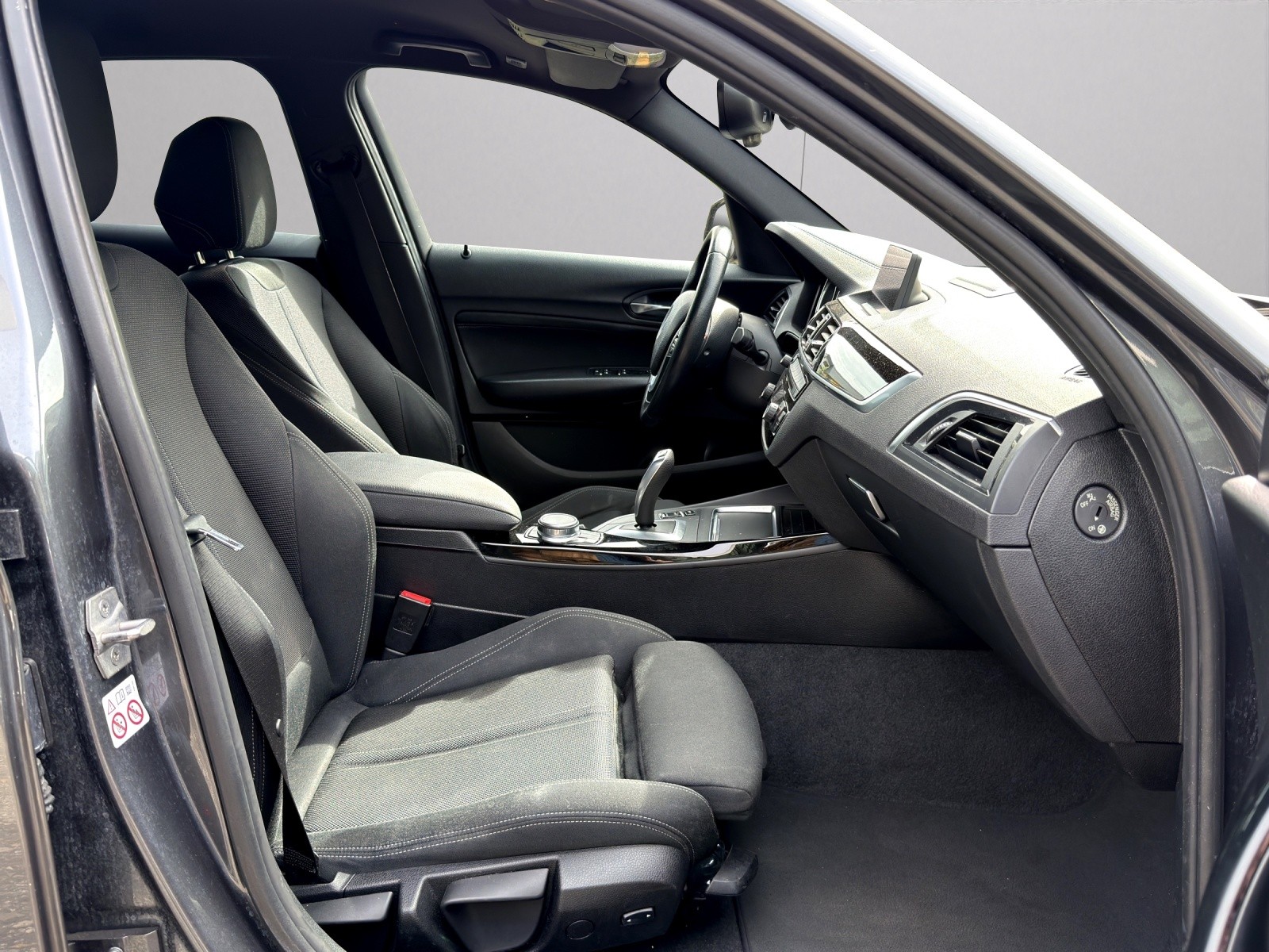 BMW ★ HAGEL ★ 118i Edition Sport Line Steptronic-image-10