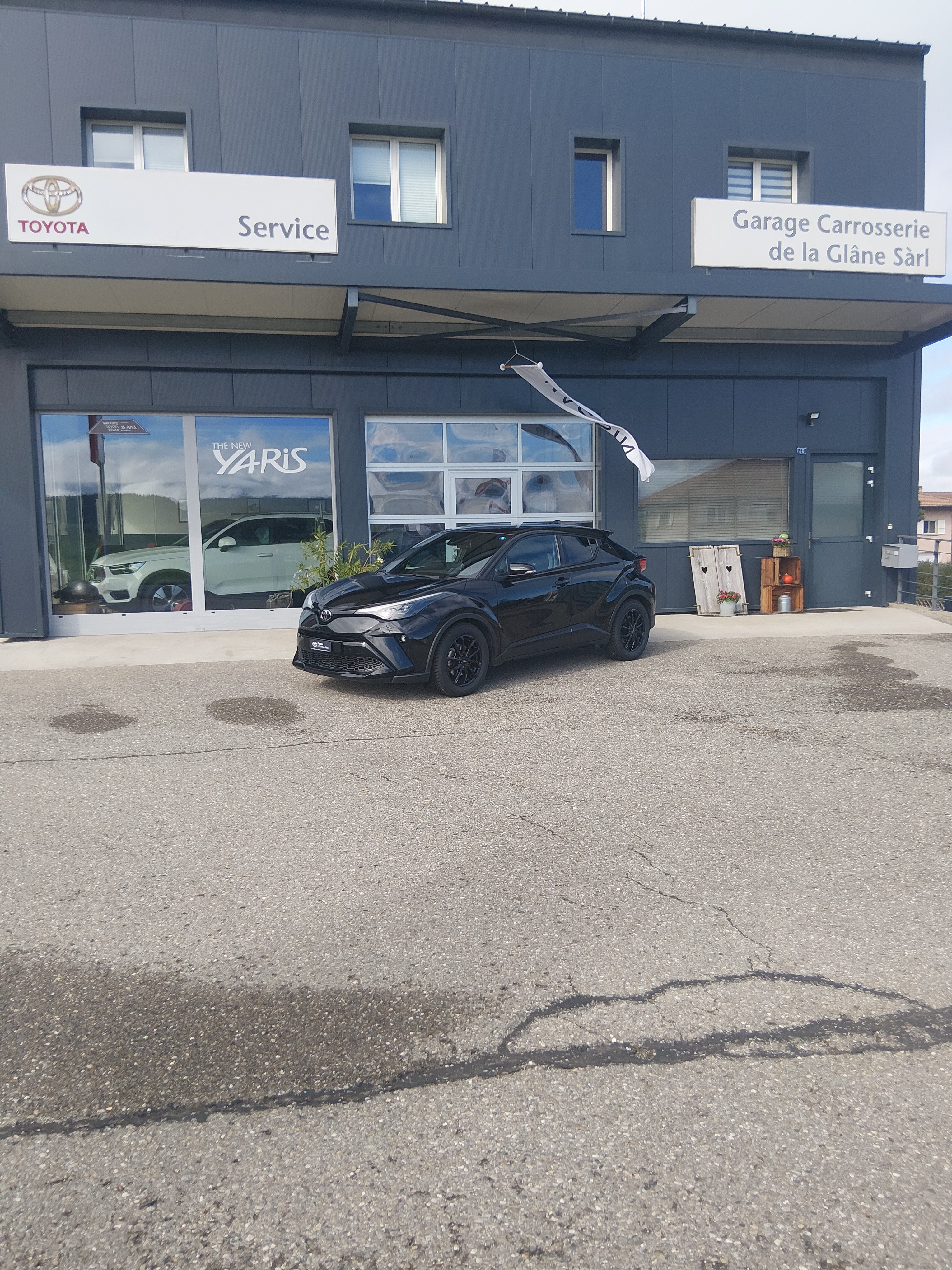 Car photo
