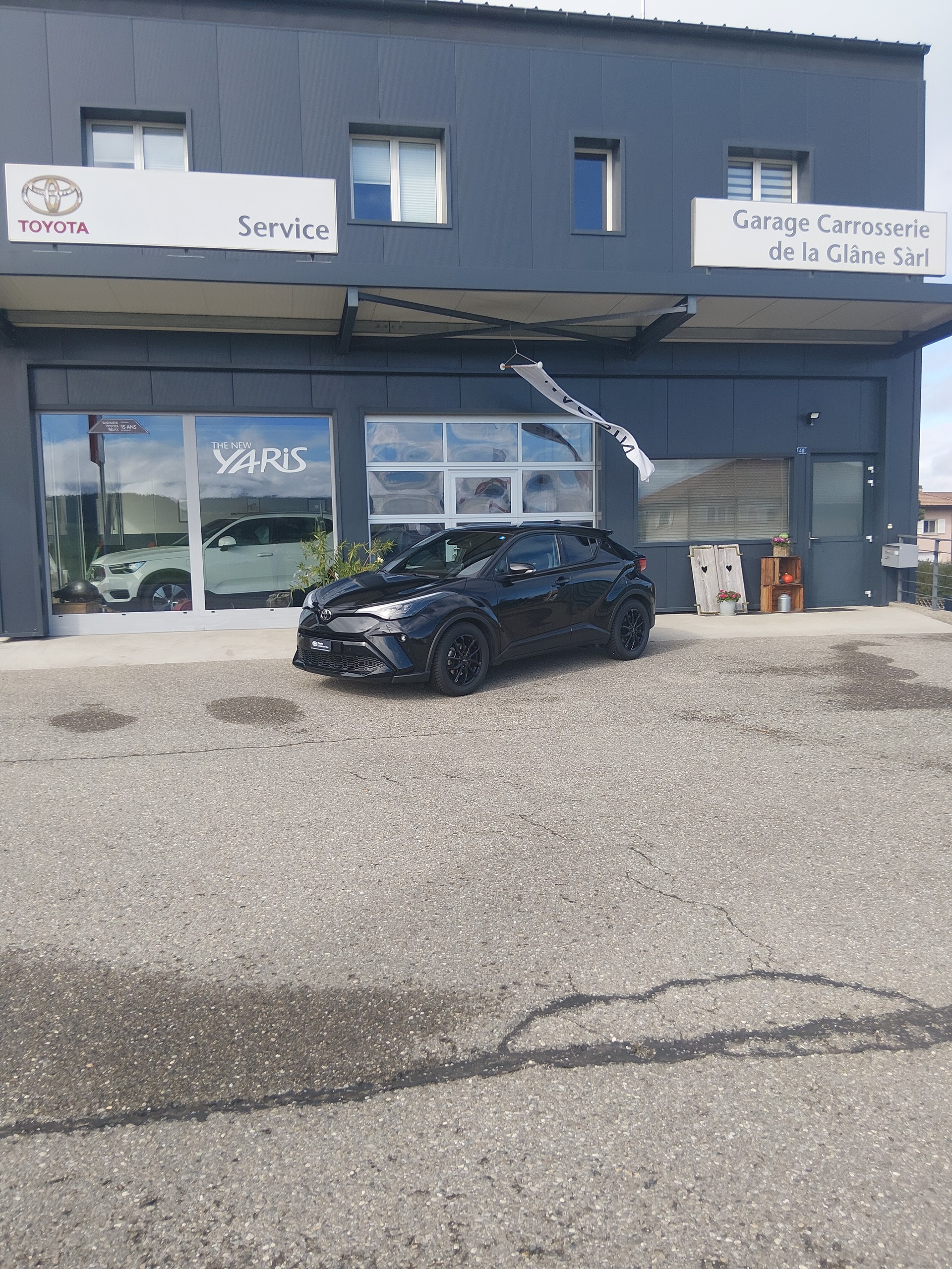 TOYOTA C-HR 2.0 HSD CVT GR Sport-image-0