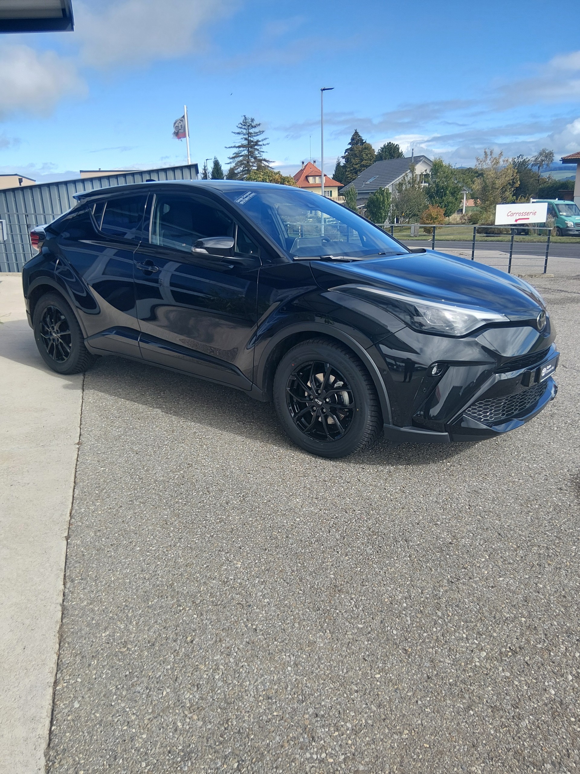 TOYOTA C-HR 2.0 HSD CVT GR Sport-image-1