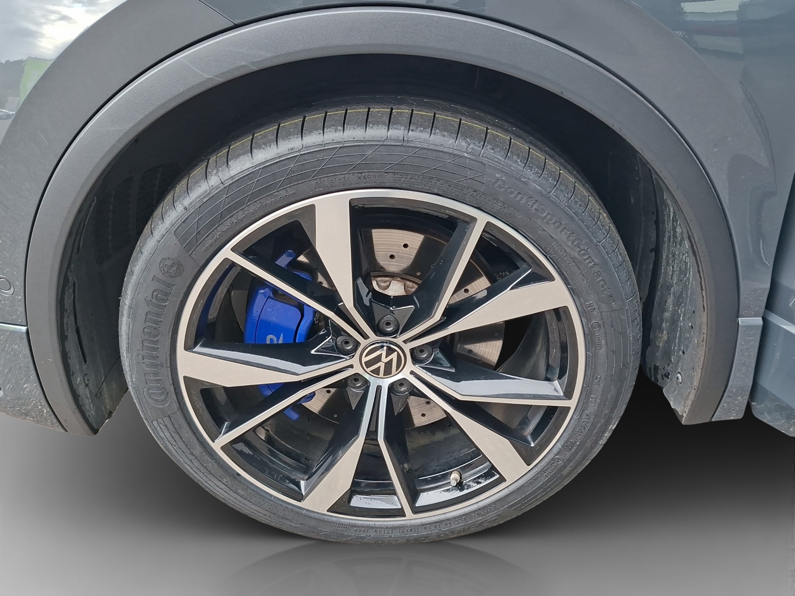VW Tiguan 2.0TSI R 4Motion DSG-image-13