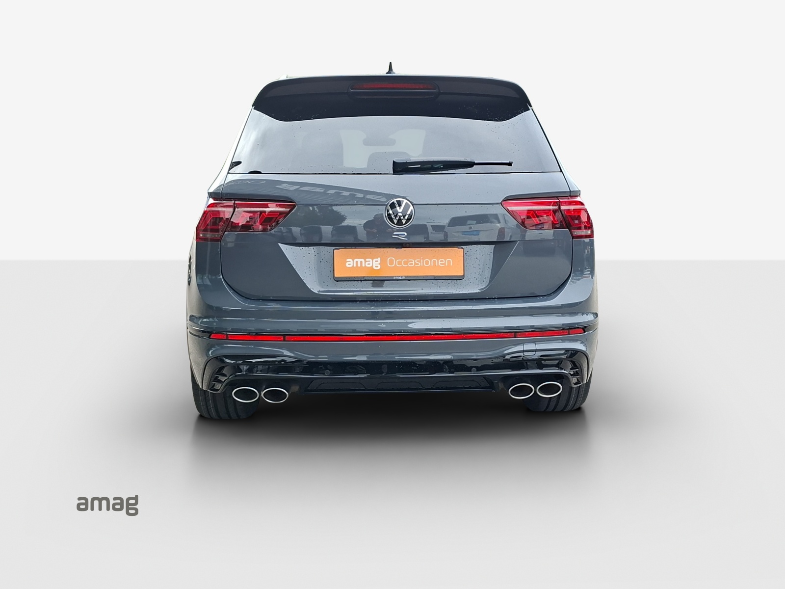 VW Tiguan 2.0TSI R 4Motion DSG-image-3