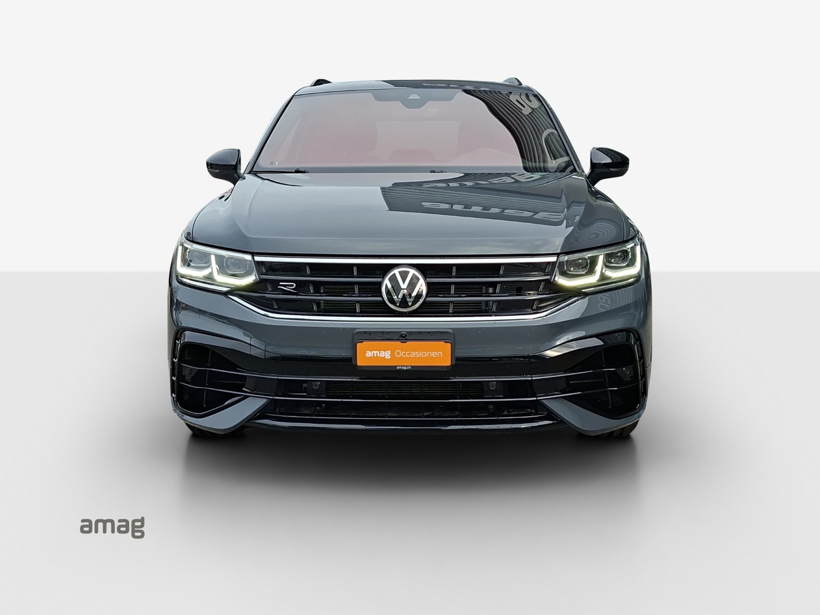 VW Tiguan 2.0TSI R 4Motion DSG-image-6