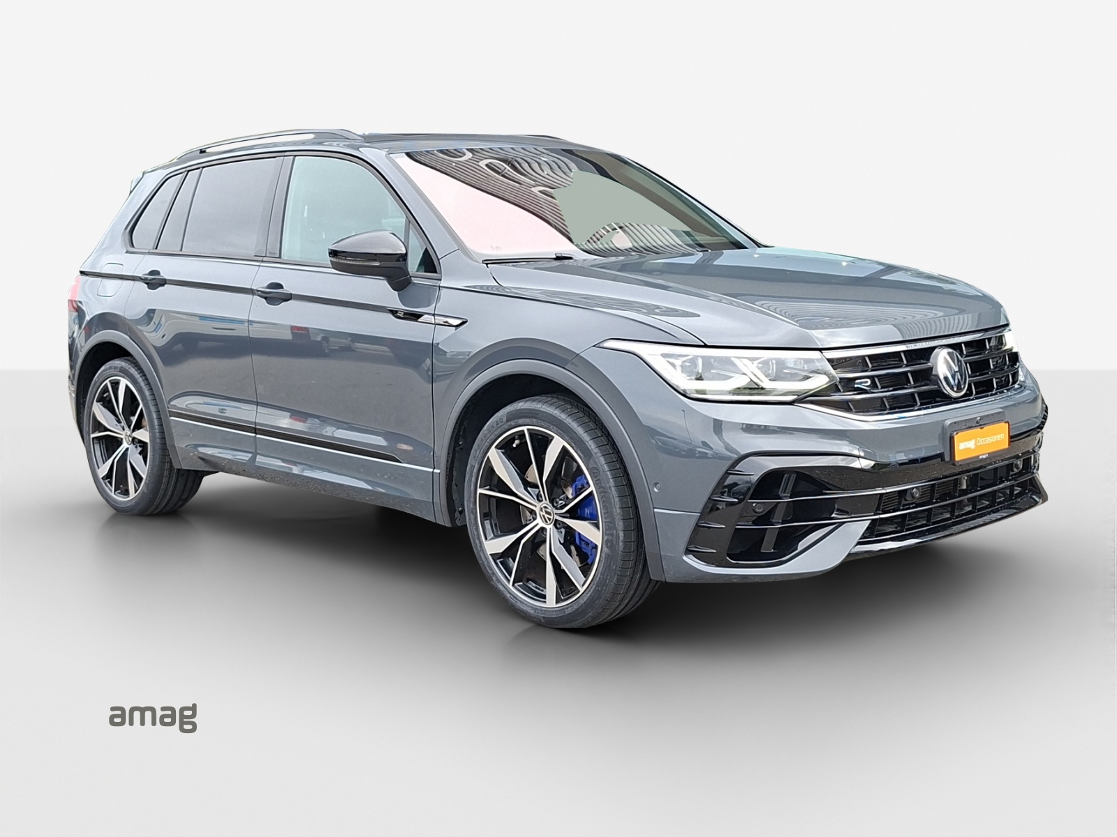VW Tiguan 2.0TSI R 4Motion DSG-image-5