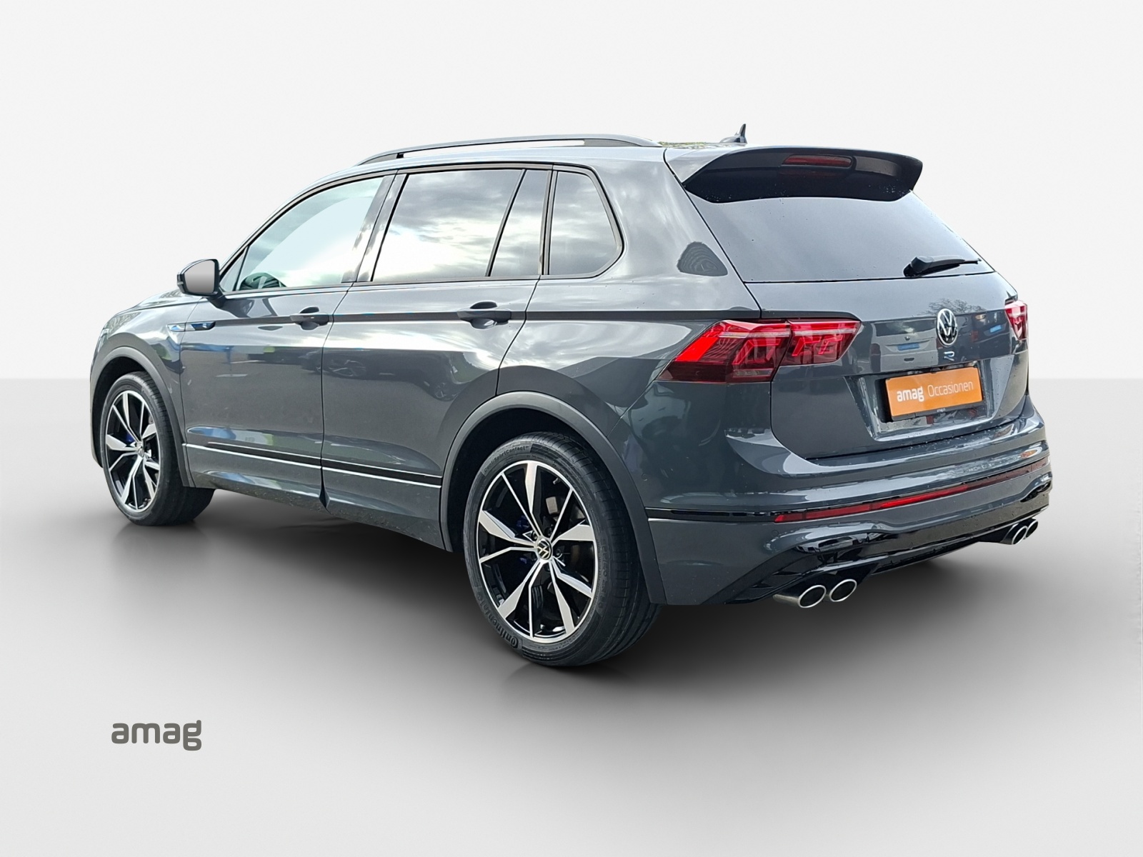 VW Tiguan 2.0TSI R 4Motion DSG-image-2