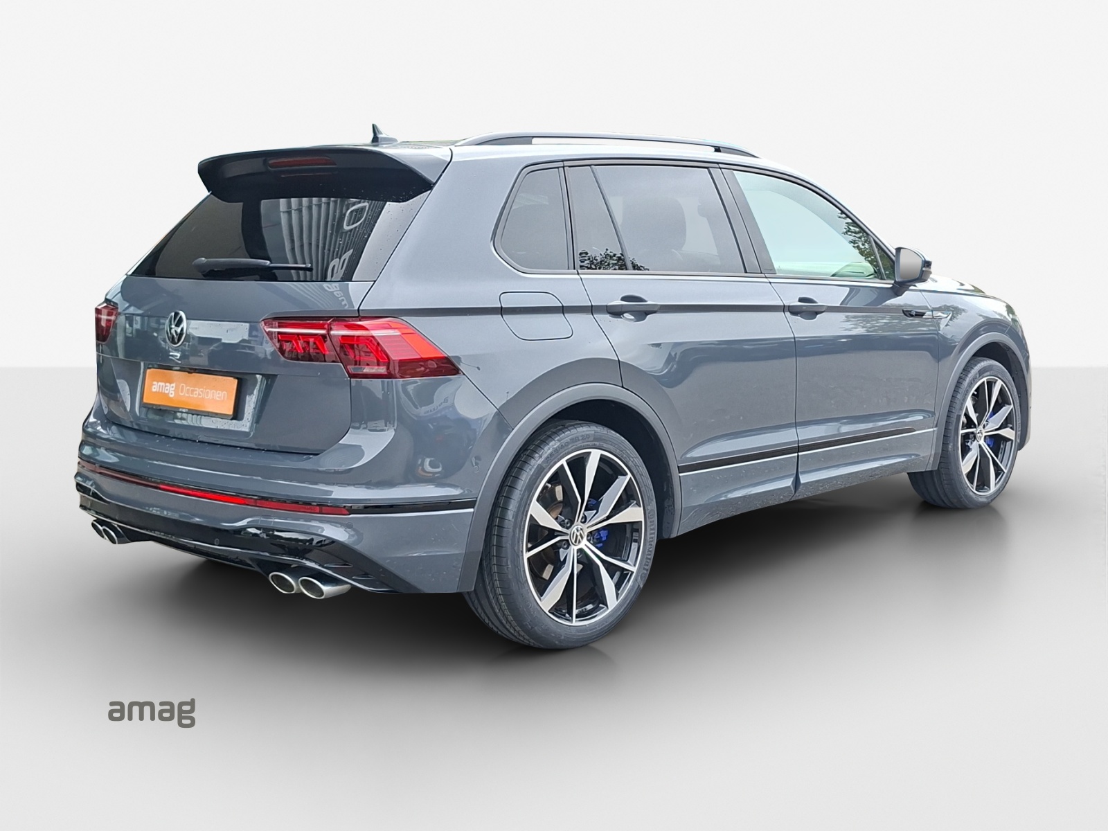 VW Tiguan 2.0TSI R 4Motion DSG-image-4