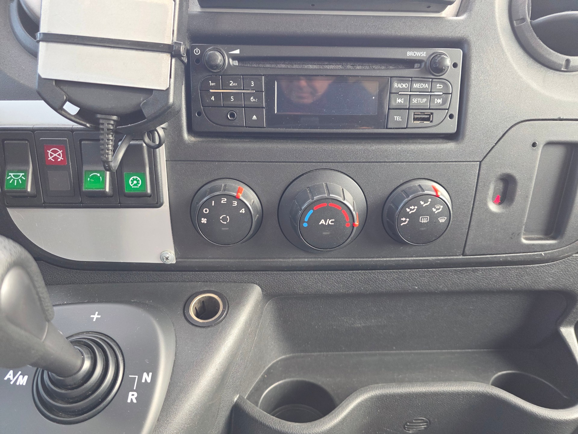 NISSAN NV400 F35.17 L2H2 FWD Comfort-image-11