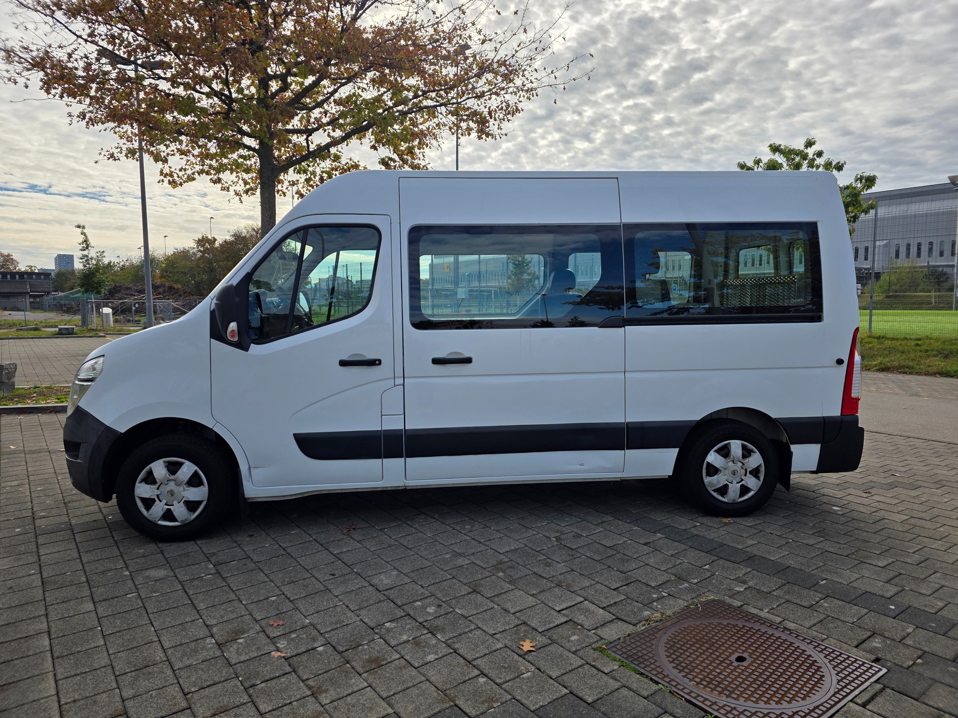 NISSAN NV400 F35.17 L2H2 FWD Comfort-image-3