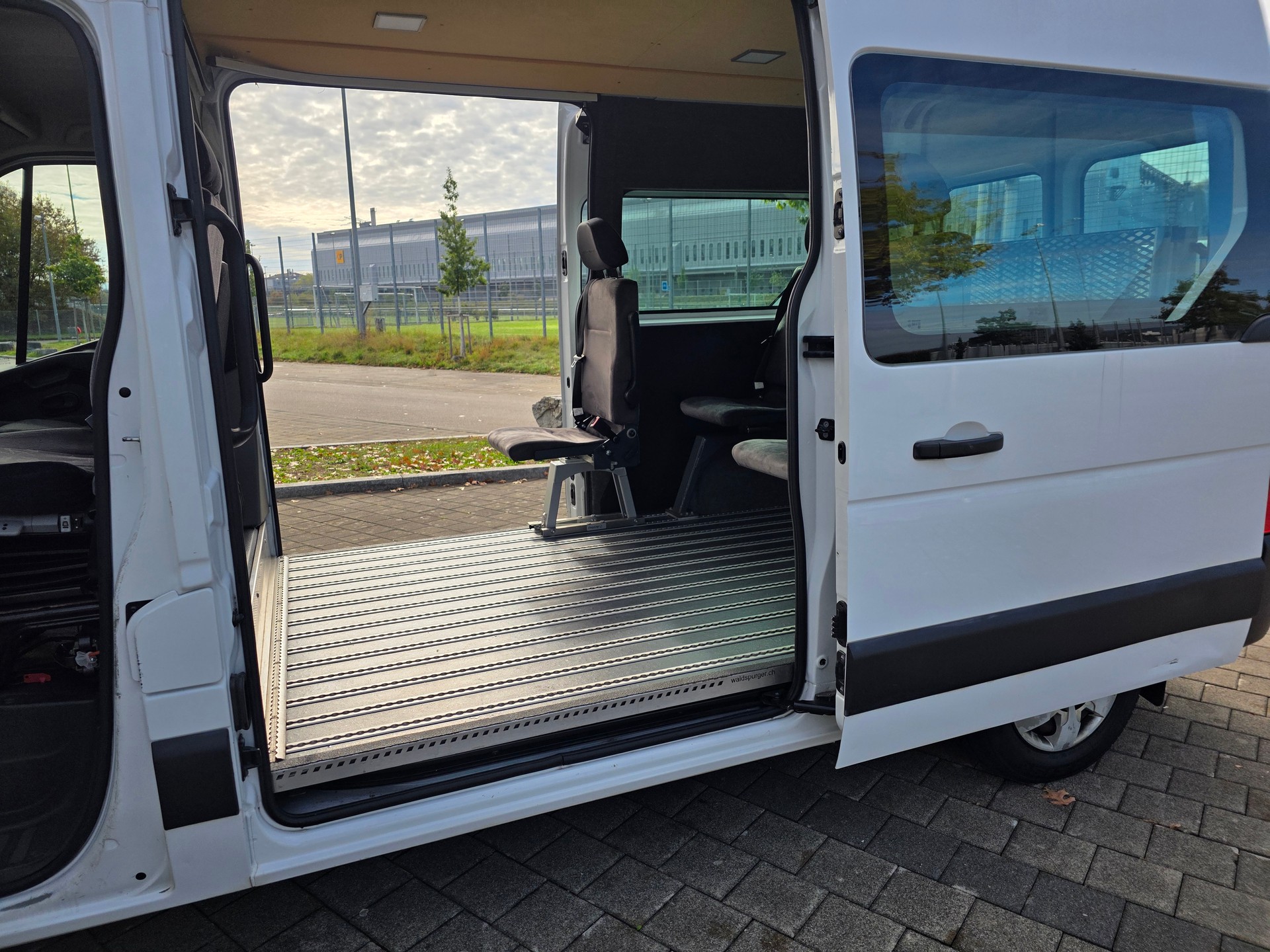 NISSAN NV400 F35.17 L2H2 FWD Comfort-image-14