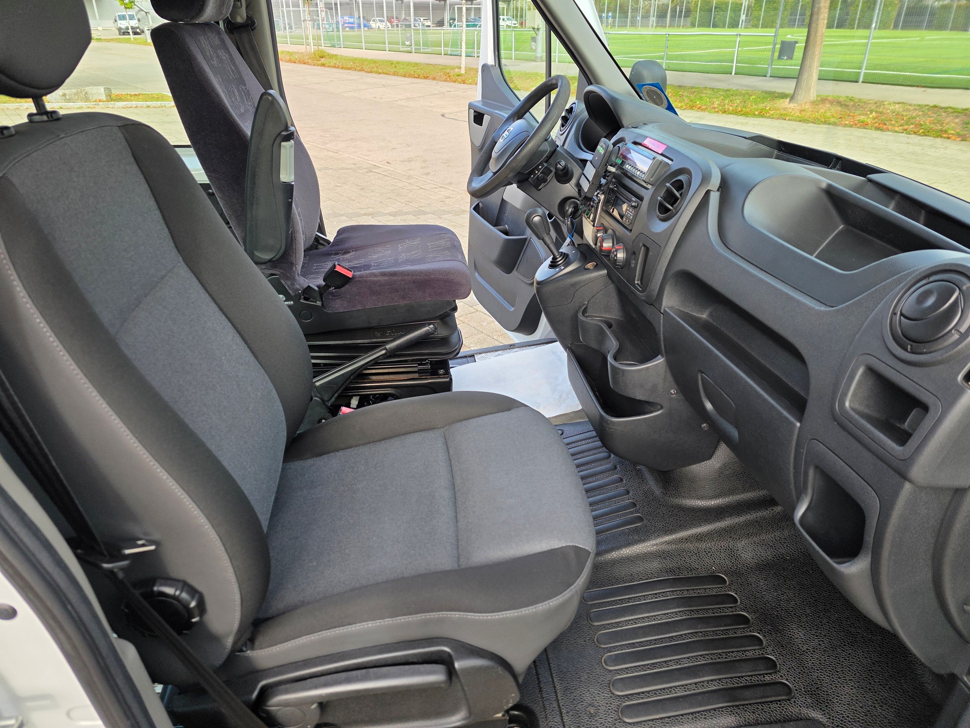 NISSAN NV400 F35.17 L2H2 FWD Comfort-image-15