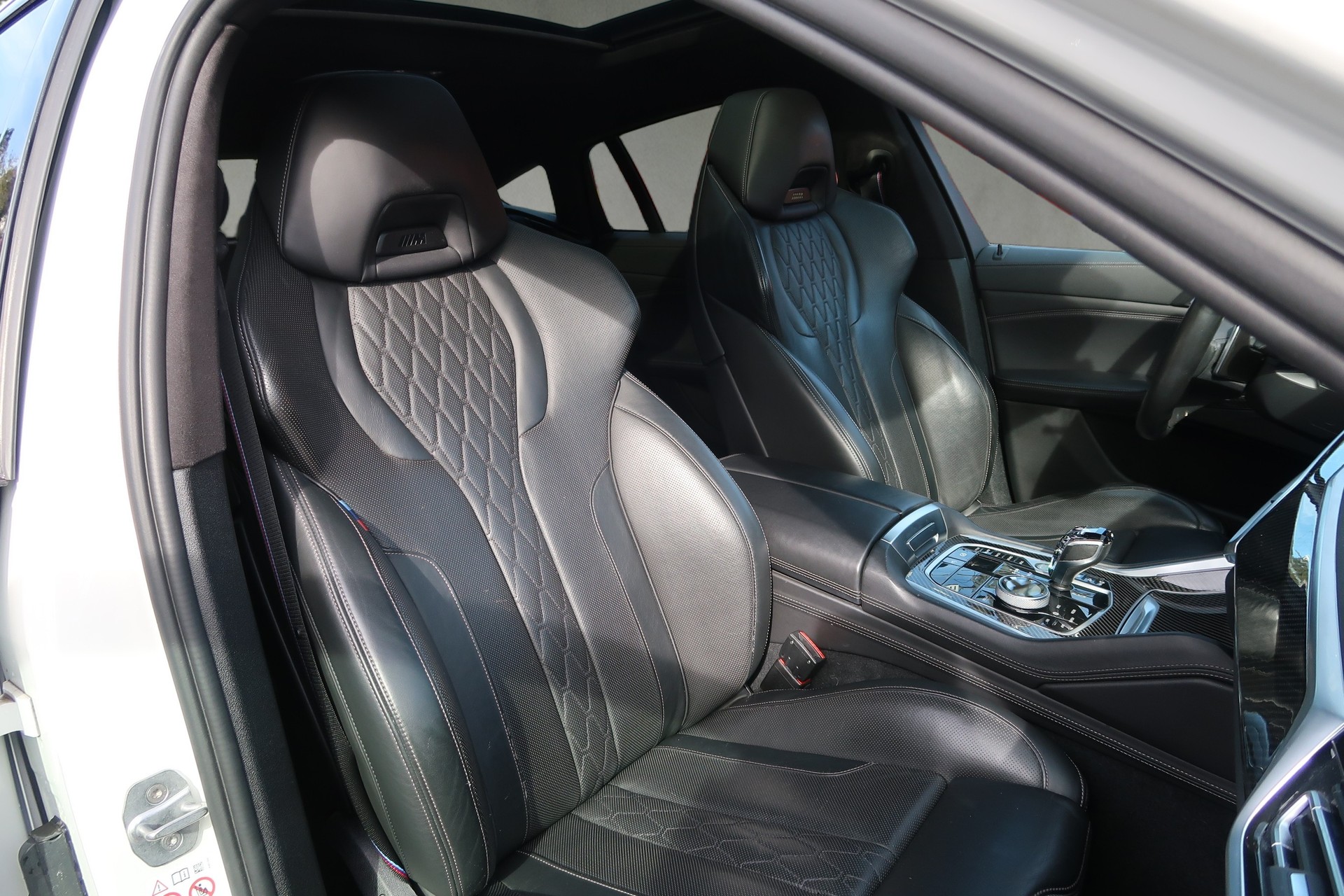 BMW X6 M50d-image-24