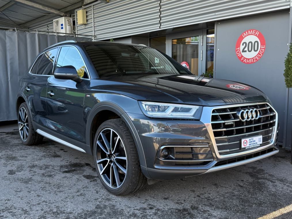 AUDI Q5 40 TDi quattro S line-image-1