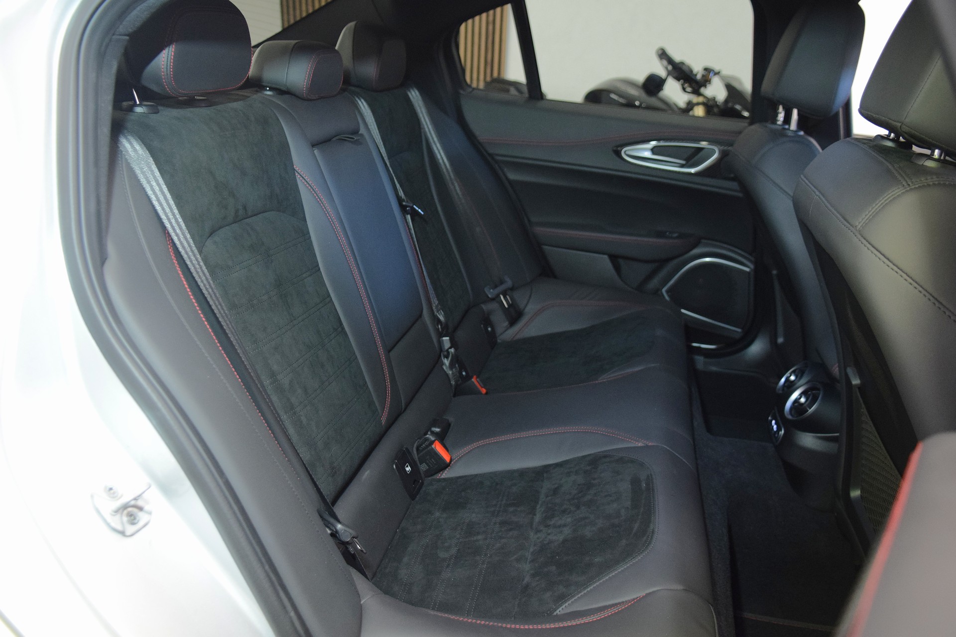 ALFA ROMEO Giulia 2.9 V6 Quadrifoglio Automatic-image-9