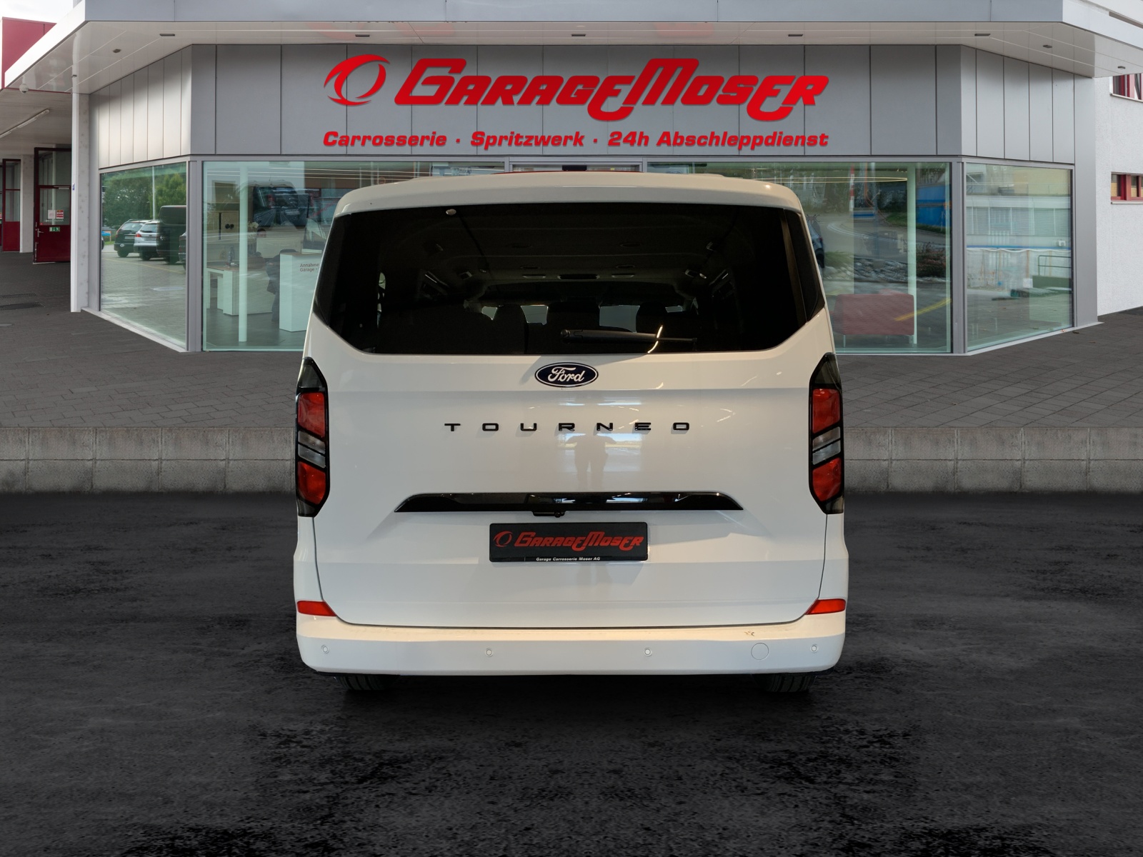 FORD Tourneo C Bus 320 L1 2.0 EcoBlue 170 Titanium-image-9