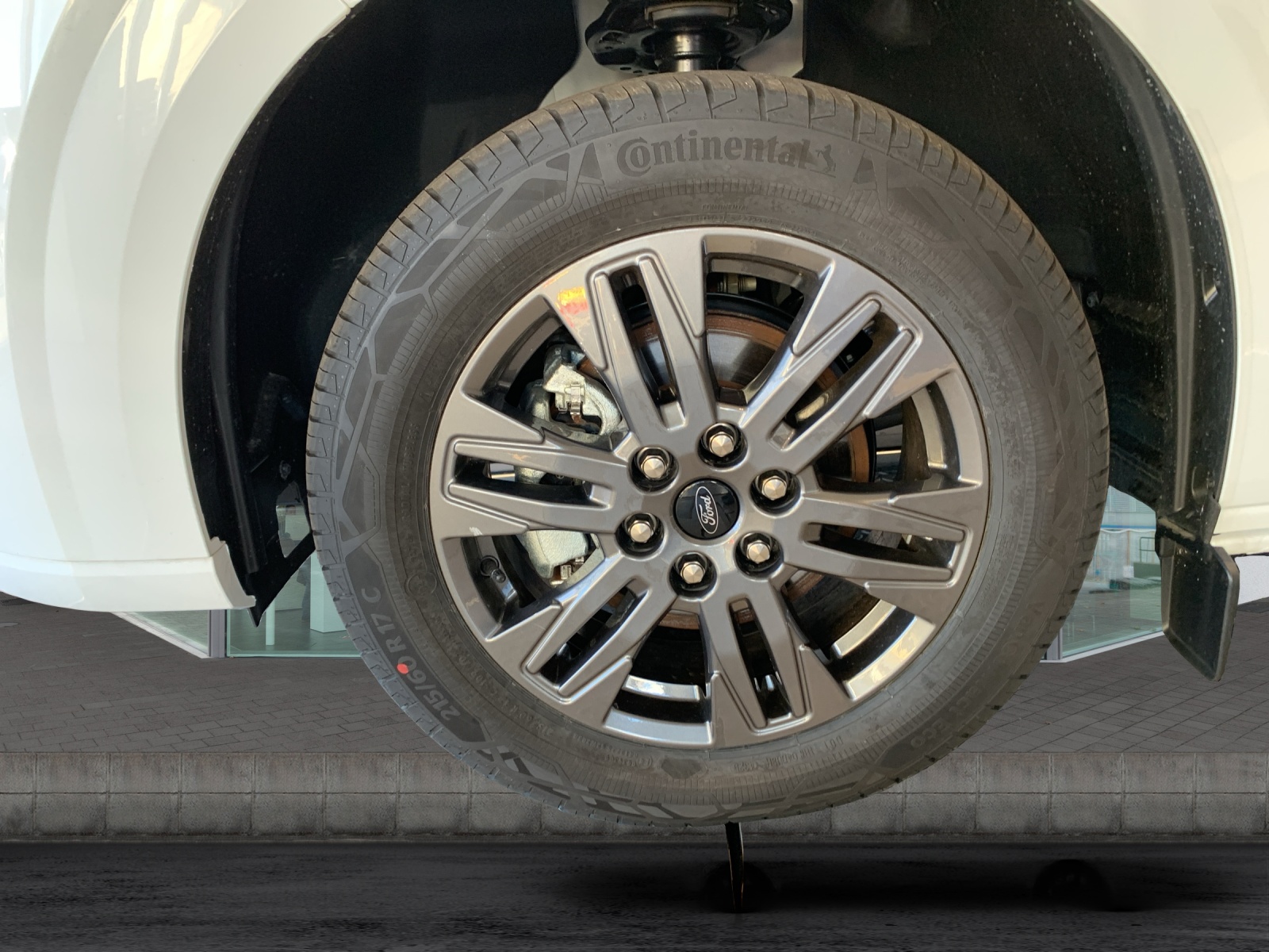 FORD Tourneo C Bus 320 L1 2.0 EcoBlue 170 Titanium-image-12