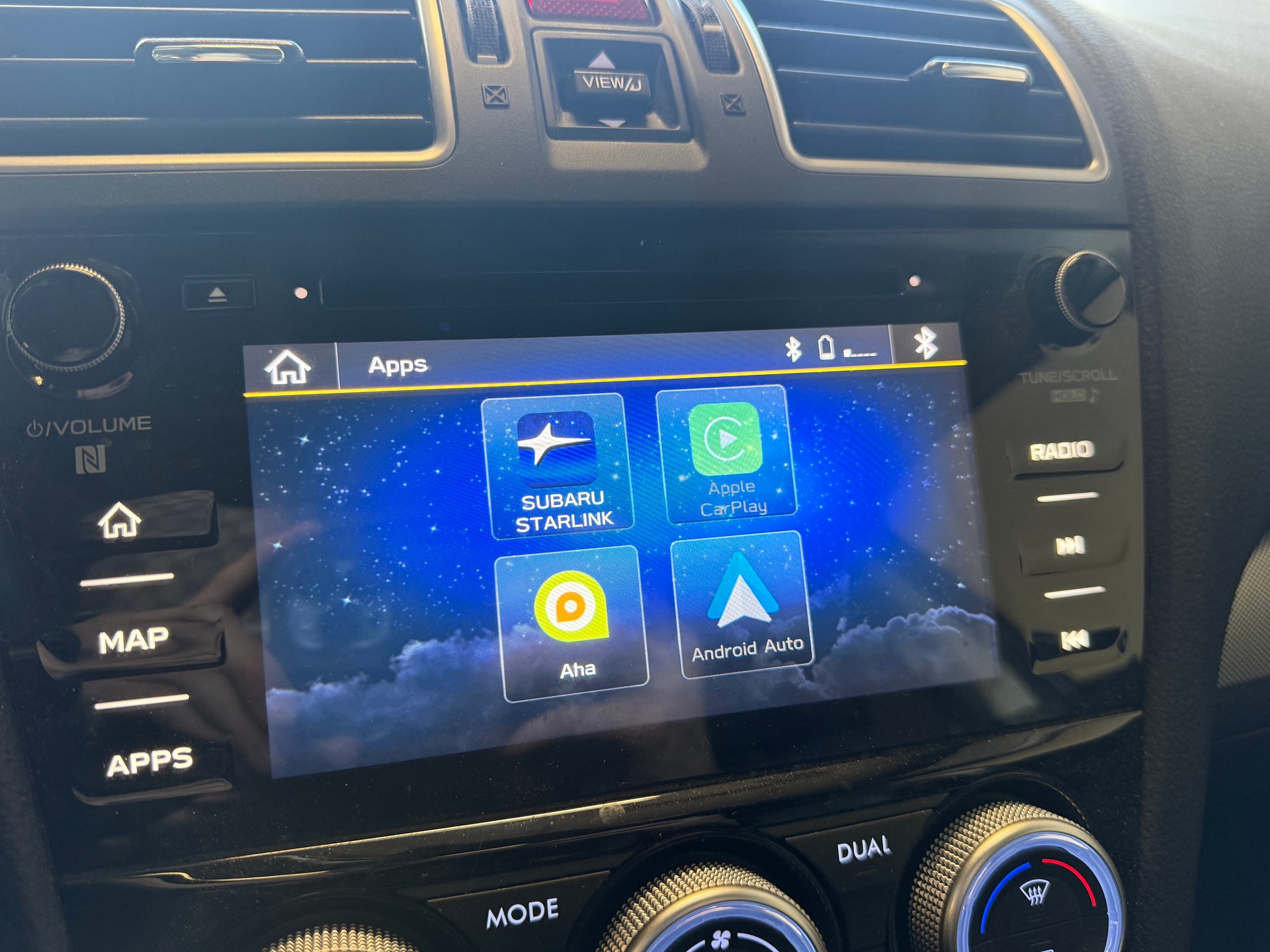 SUBARU Levorg 2.0i Luxury AWD Lineartronic-image-9