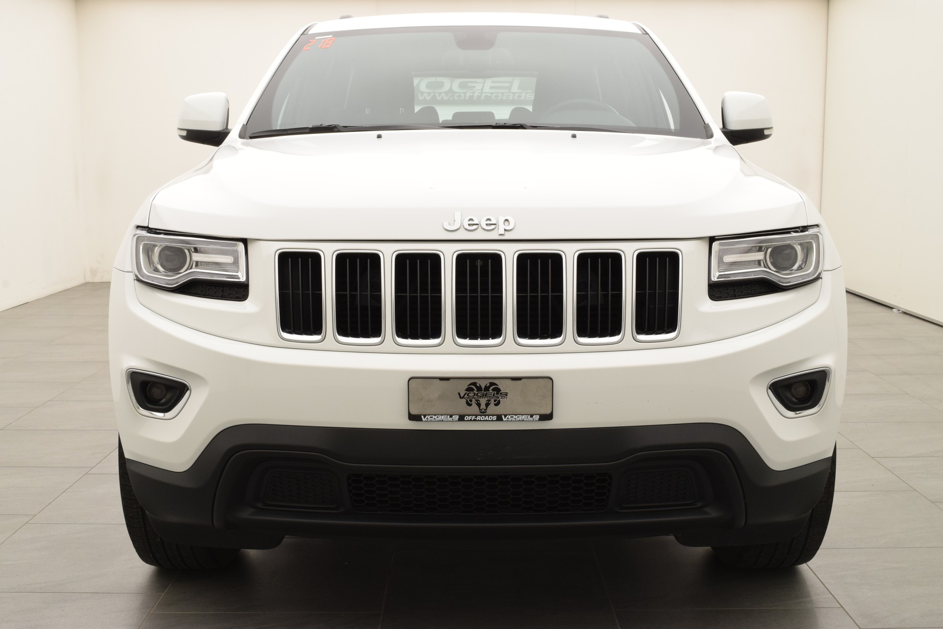 JEEP Grand Cherokee 3.0 CRD LAREDO-image-3