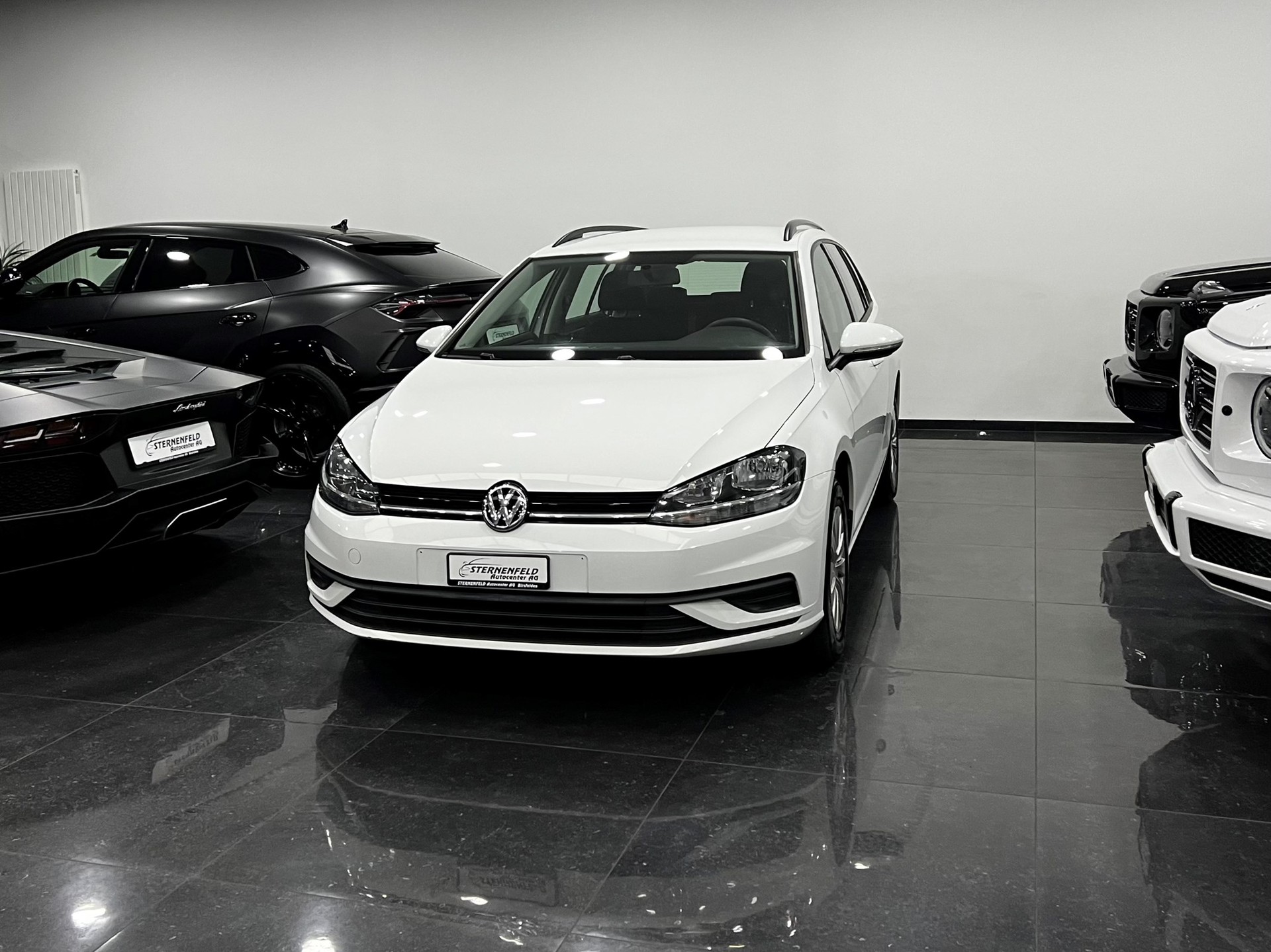 VW Golf Variant 1.6 TDI Trendline-image-0