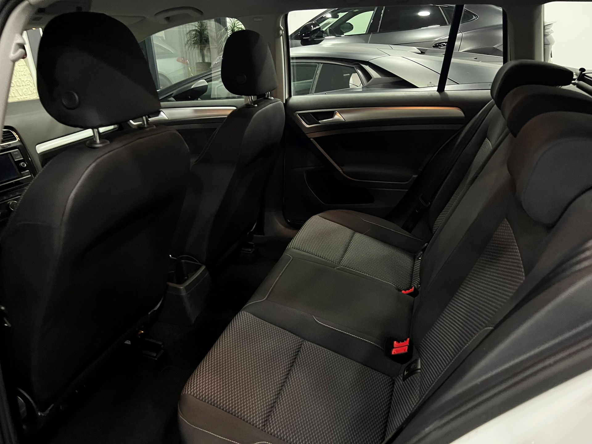 VW Golf Variant 1.6 TDI Trendline-image-5