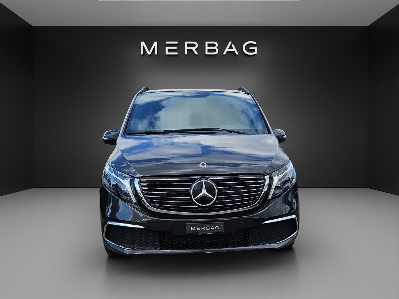 MERCEDES-BENZ EQV 300 lang-image-5