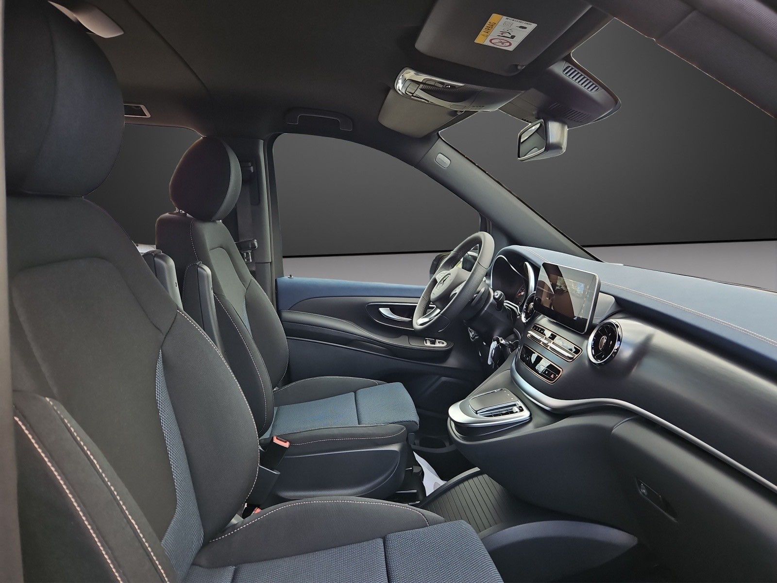 MERCEDES-BENZ EQV 300 lang-image-6